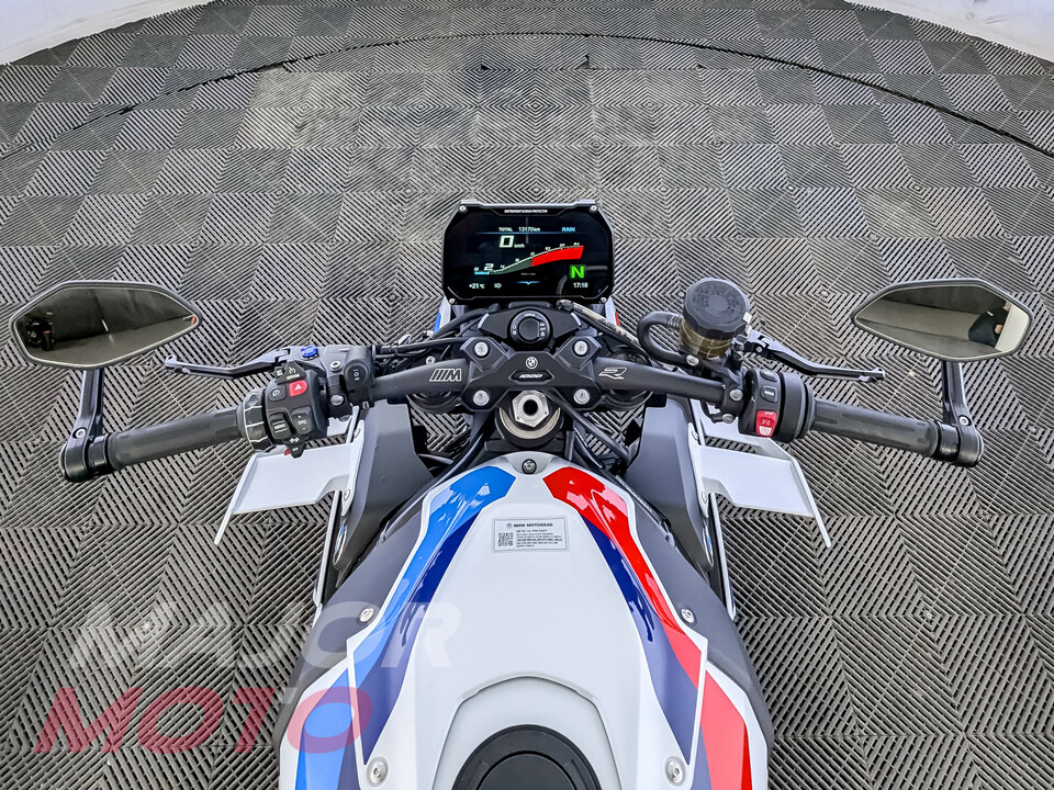BMW M 1000 R - фото №12