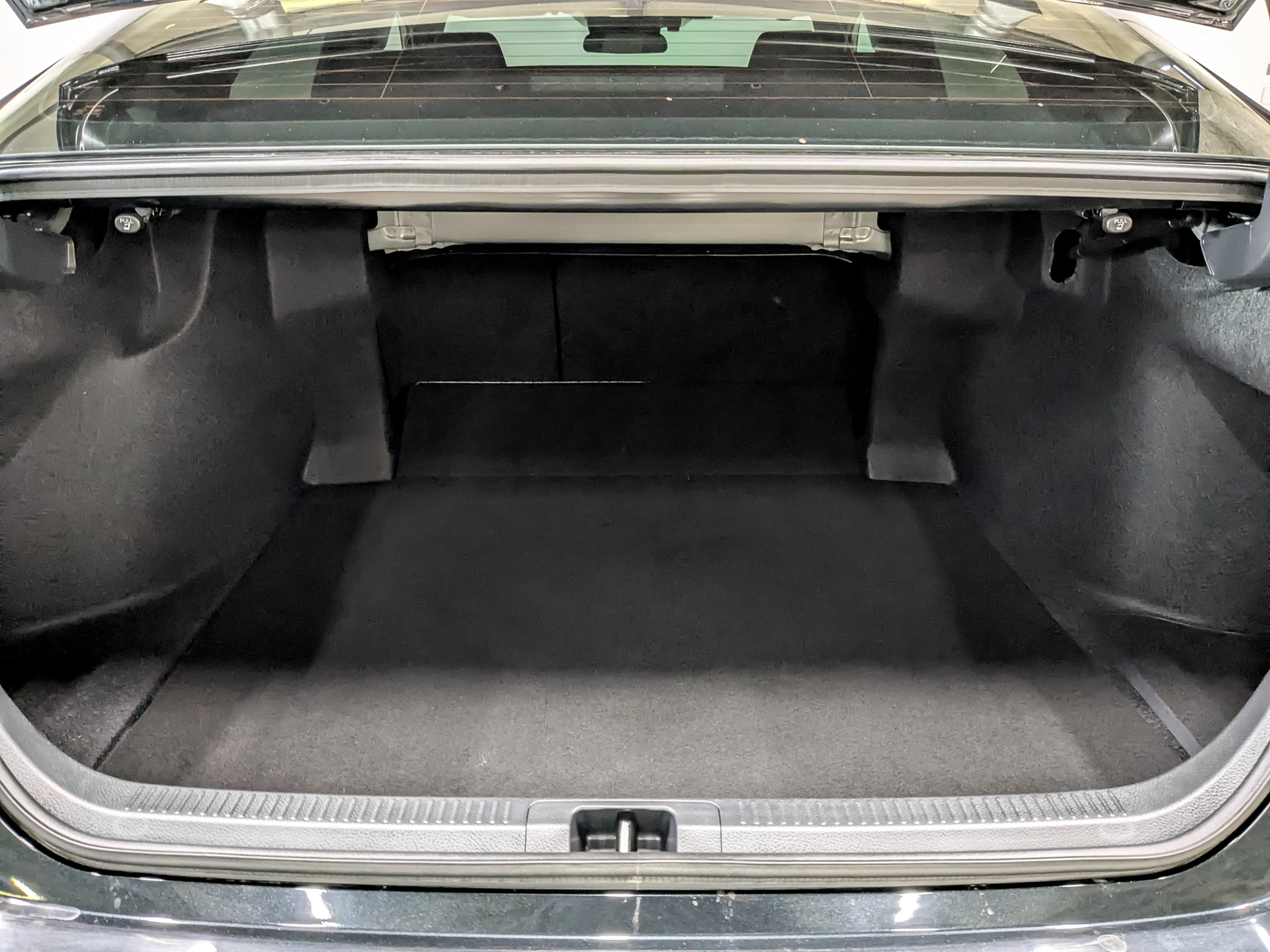 TOYOTA Camry 2.00 (197 л.с), автомат, 2025, пробег 21 591 км