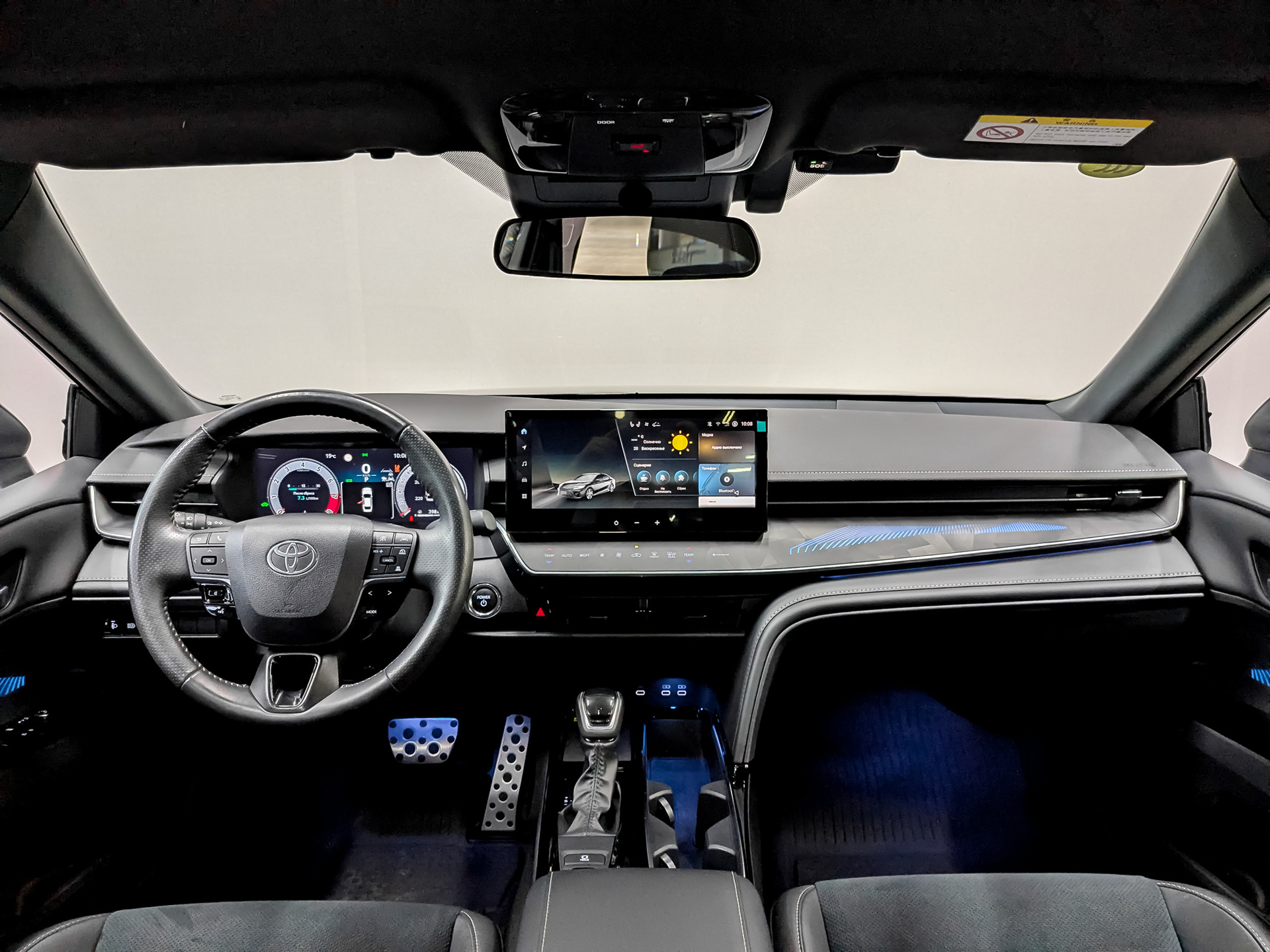 TOYOTA Camry 2.00 (197 л.с), автомат, 2025, пробег 21 591 км