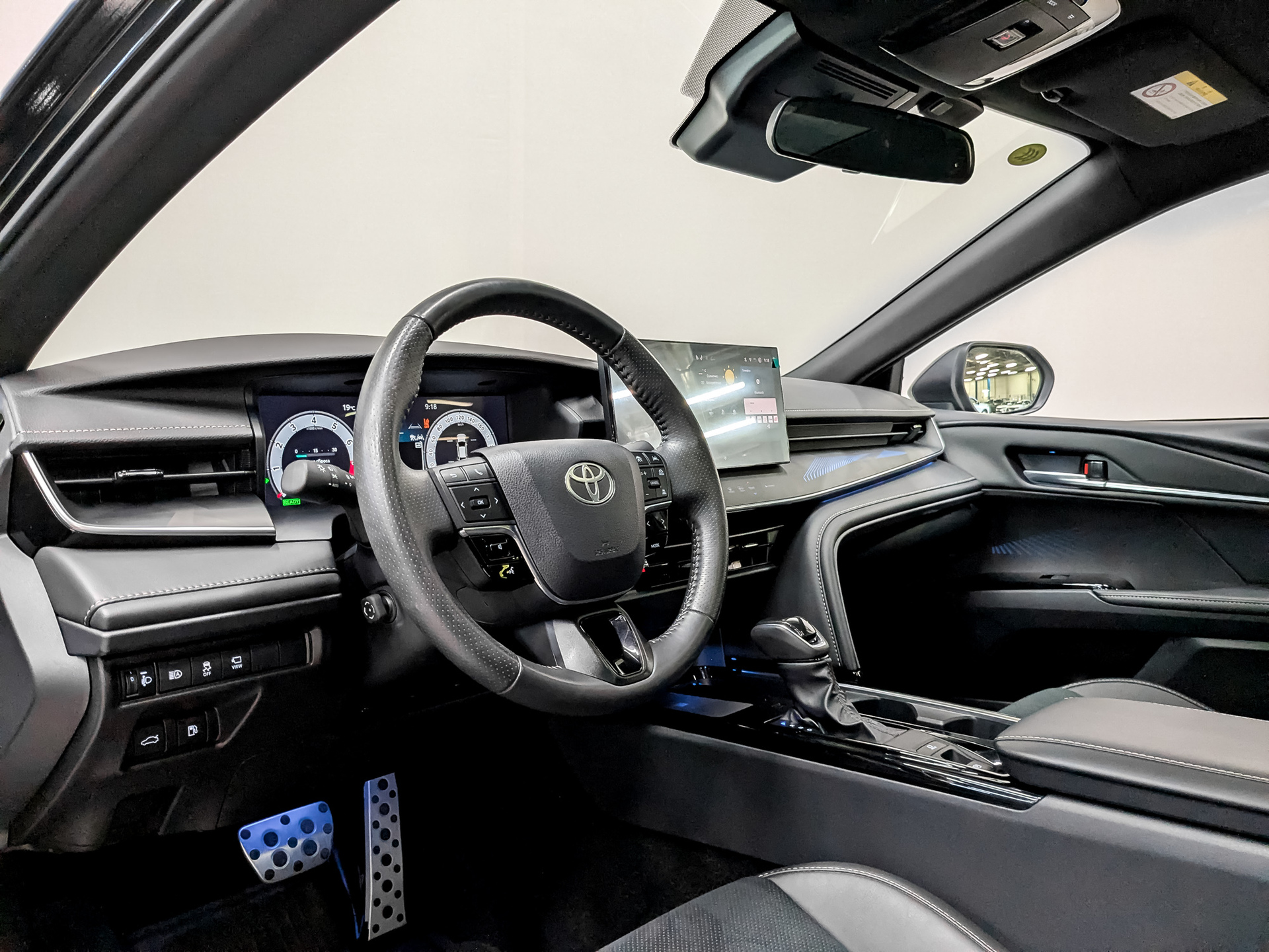 TOYOTA Camry 2.00 (197 л.с), автомат, 2025, пробег 21 591 км