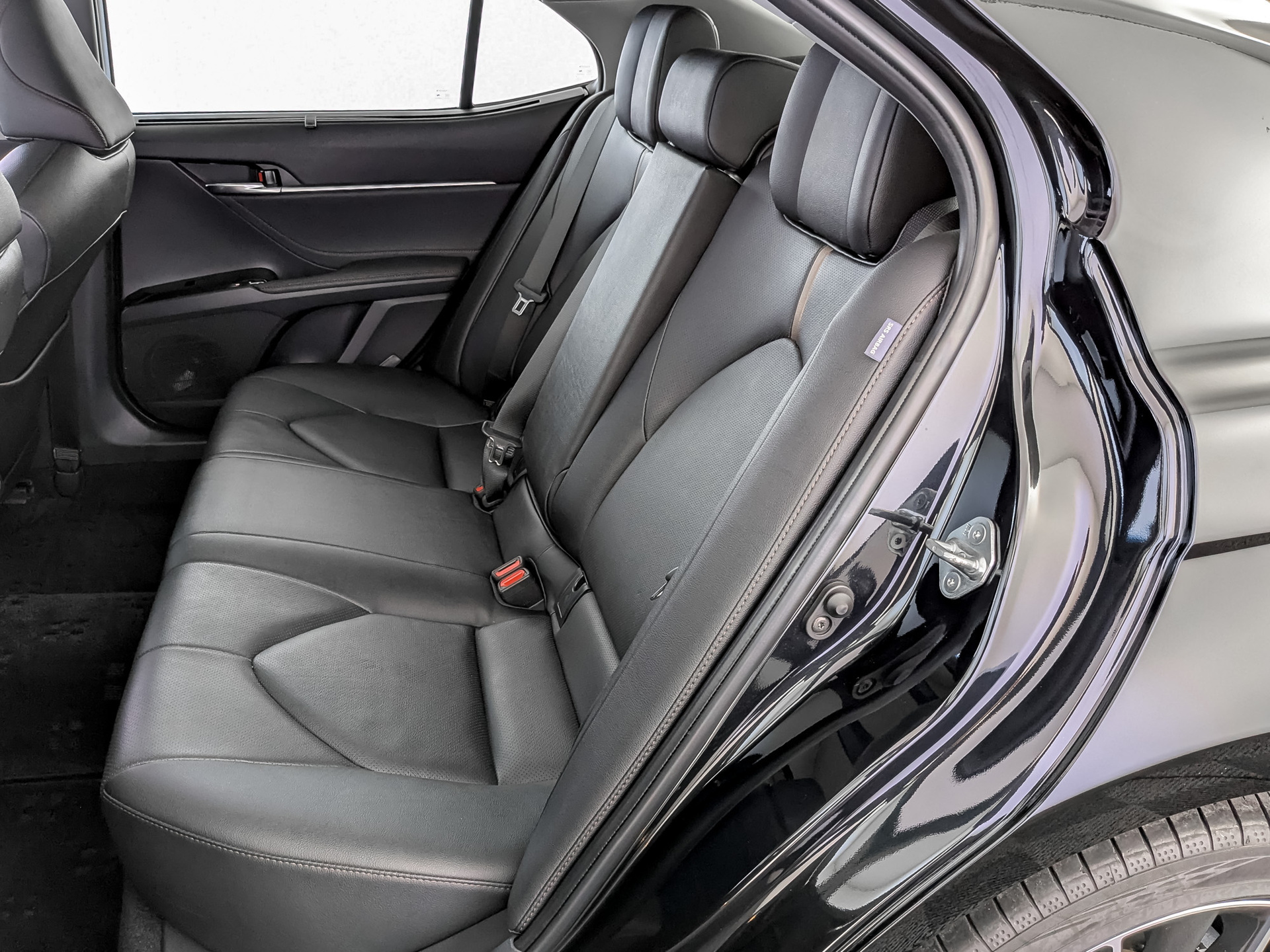 TOYOTA Camry 2.50 (207 л.с), автомат, 2023, пробег 29 236 км
