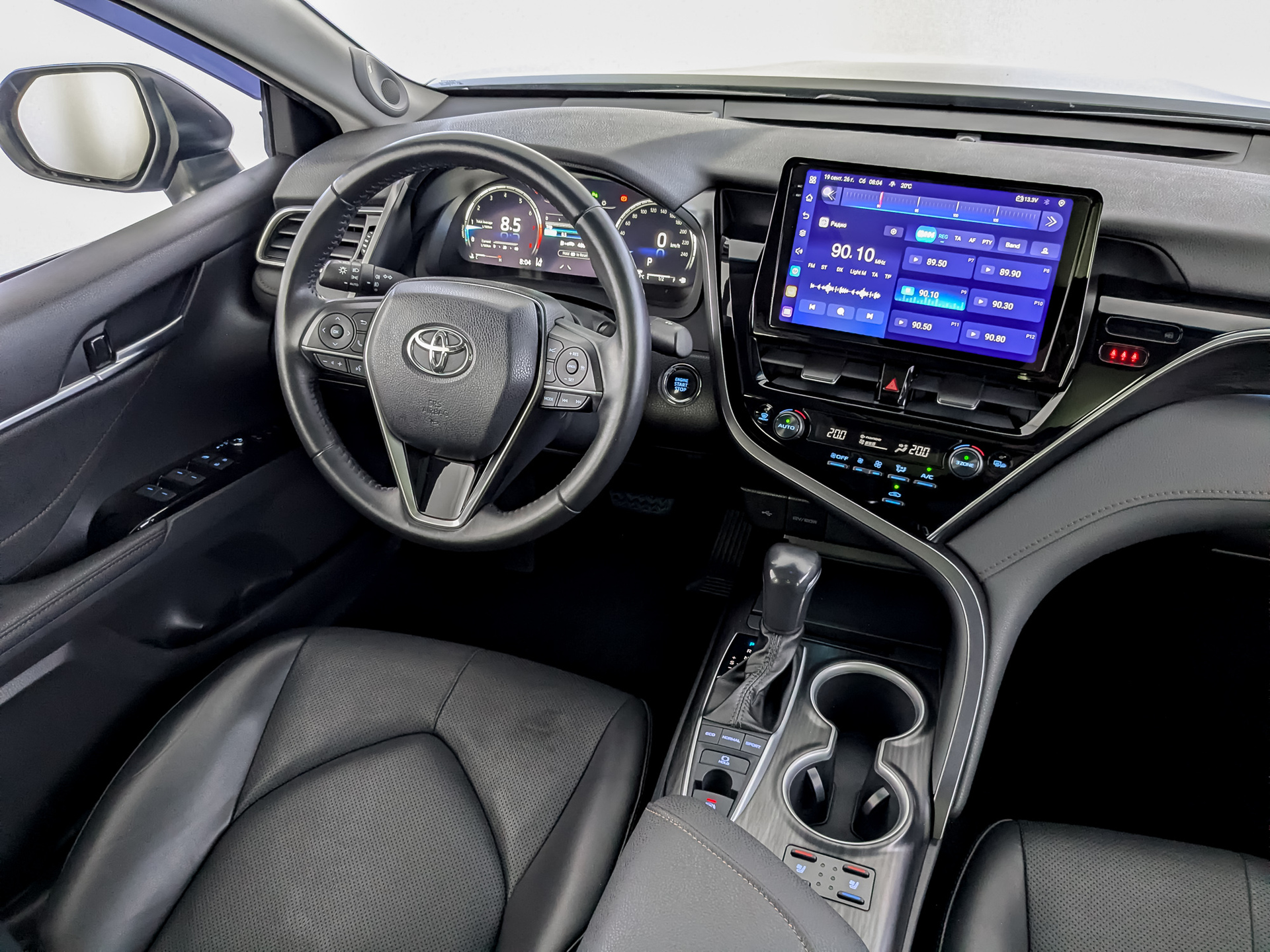 TOYOTA Camry 2.50 (207 л.с), автомат, 2023, пробег 29 236 км