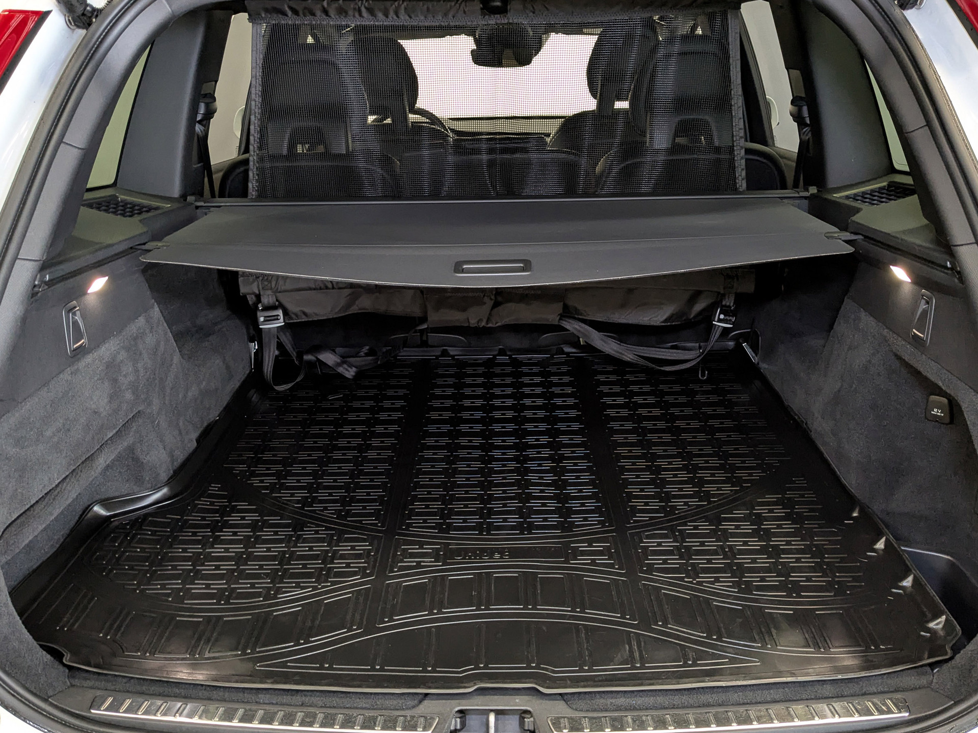 VOLVO XC90 2.00 (249 л.с), автомат, 2018, пробег 59 262 км