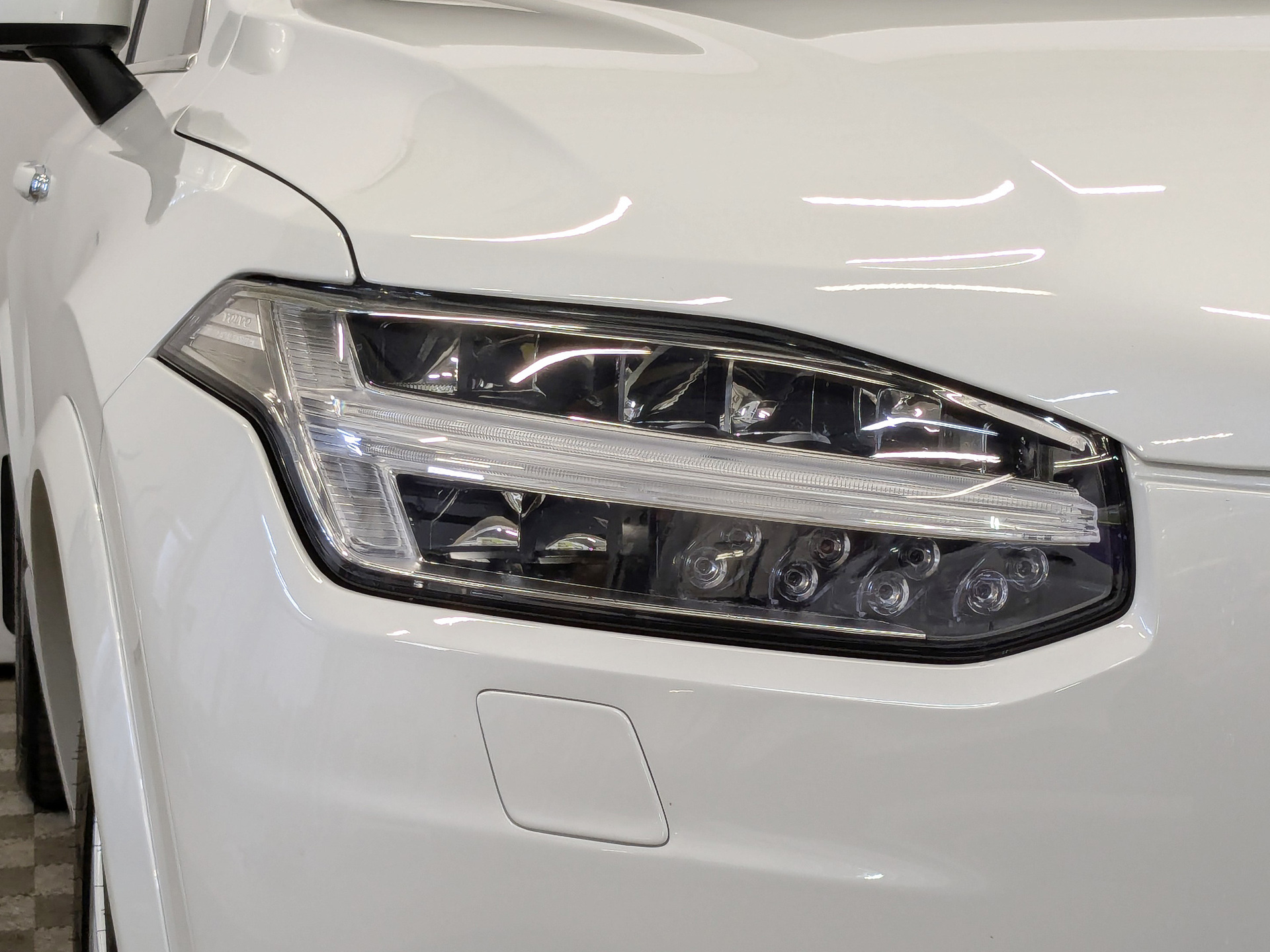 VOLVO XC90 2.00 (249 л.с), автомат, 2018, пробег 59 262 км