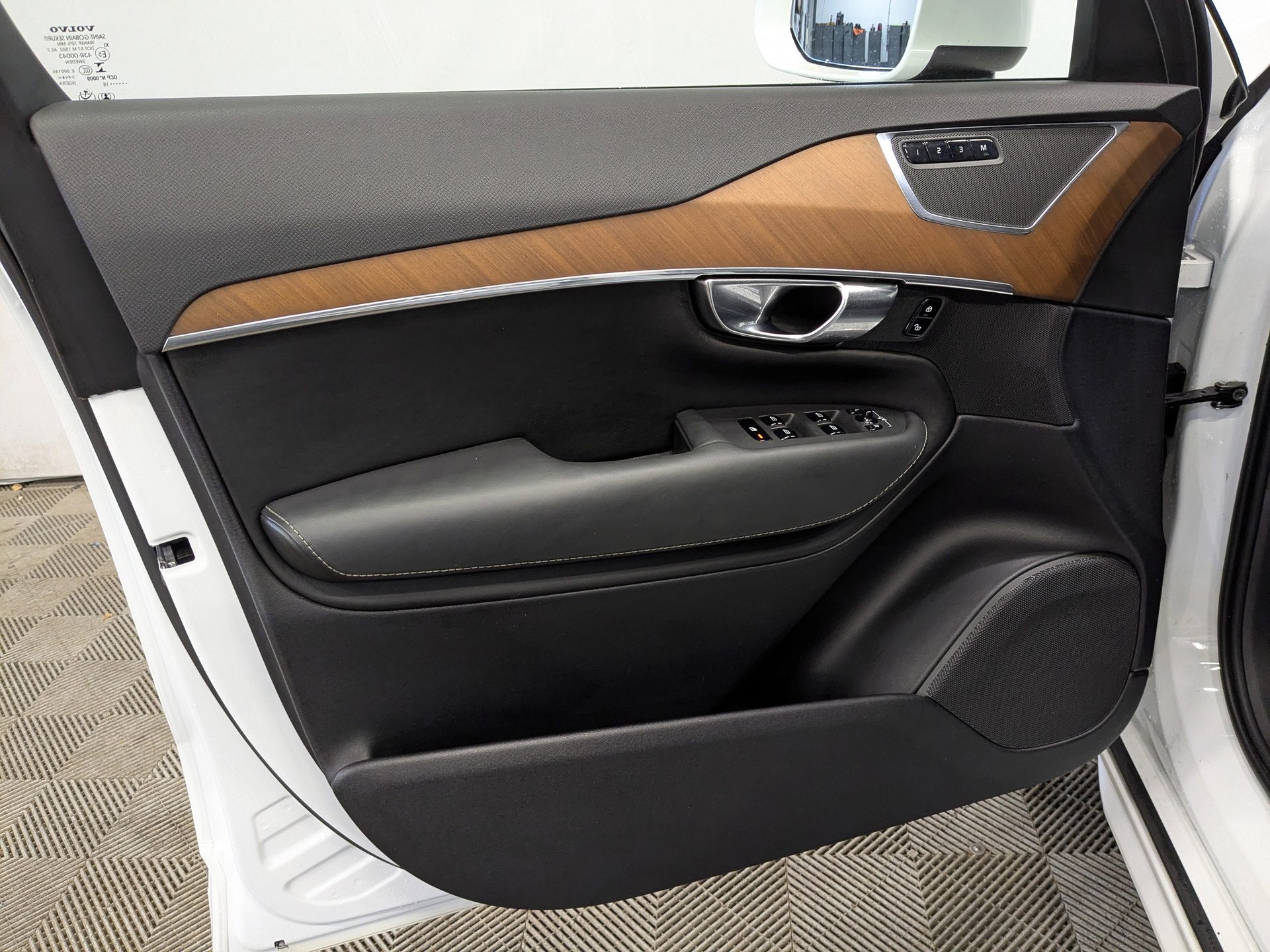 VOLVO XC90 2.00 (249 л.с), автомат, 2018, пробег 59 262 км