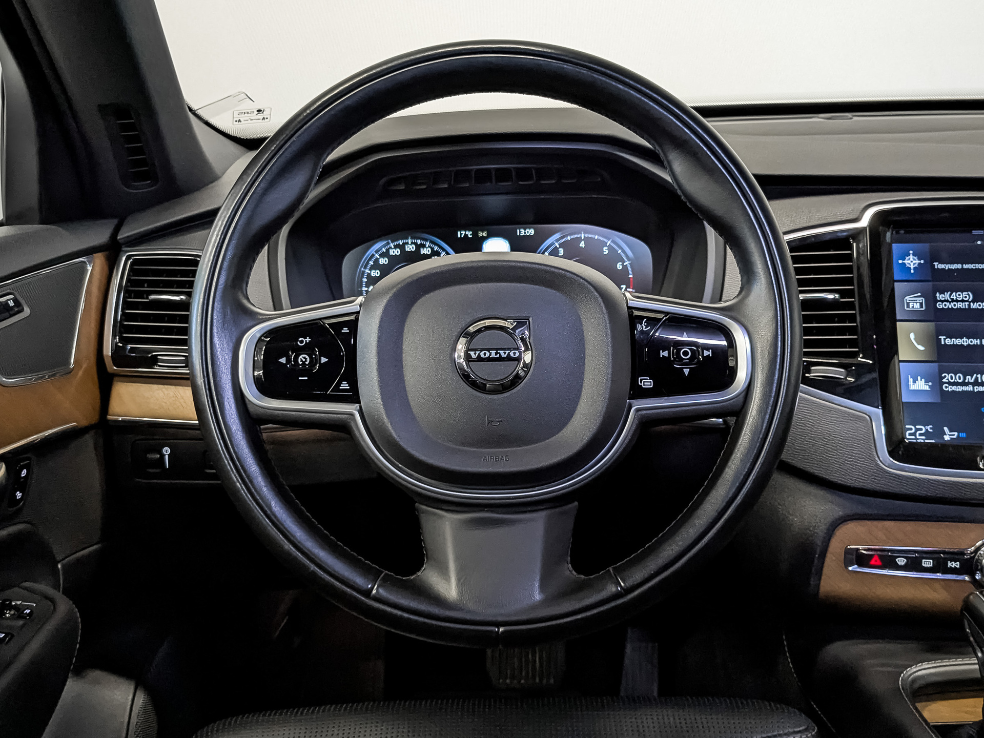 VOLVO XC90 2.00 (249 л.с), автомат, 2018, пробег 59 262 км