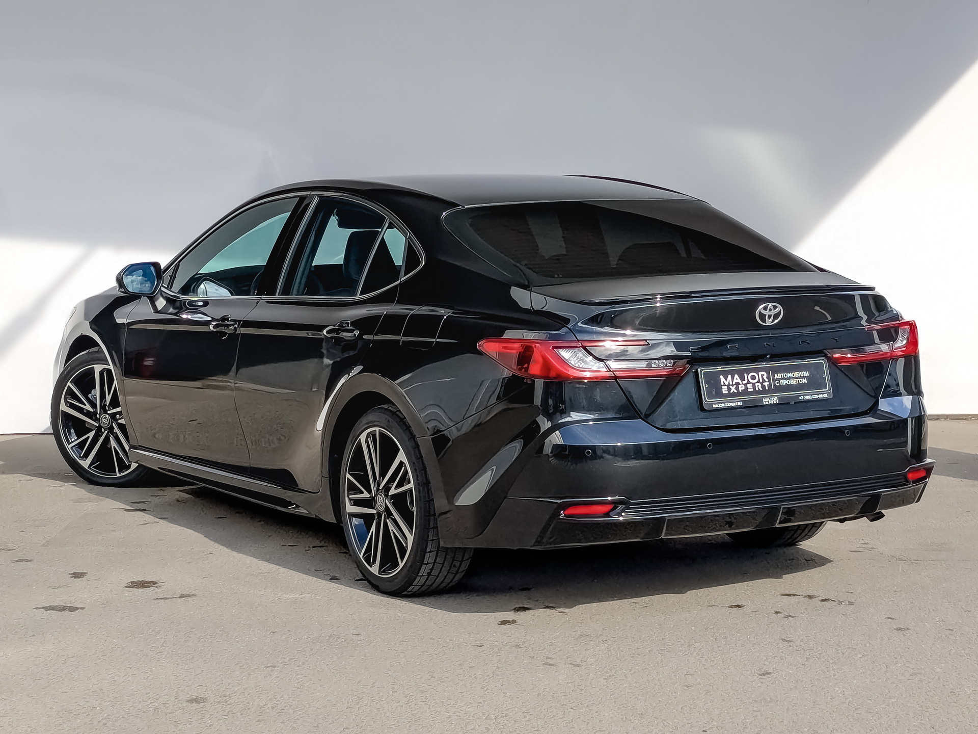 TOYOTA Camry 2.00 (173 л.с), автомат, 2024, пробег 18 224 км