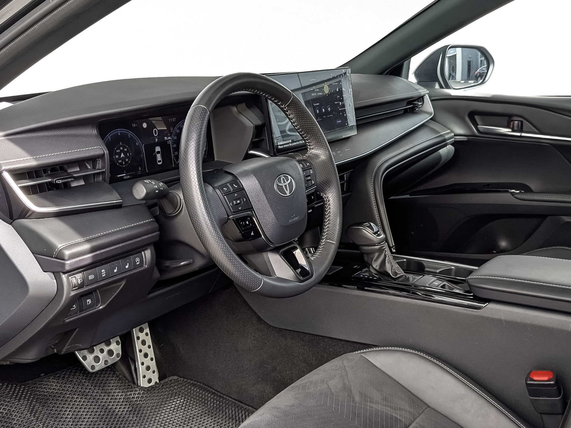 TOYOTA Camry 2.00 (173 л.с), автомат, 2024, пробег 18 224 км