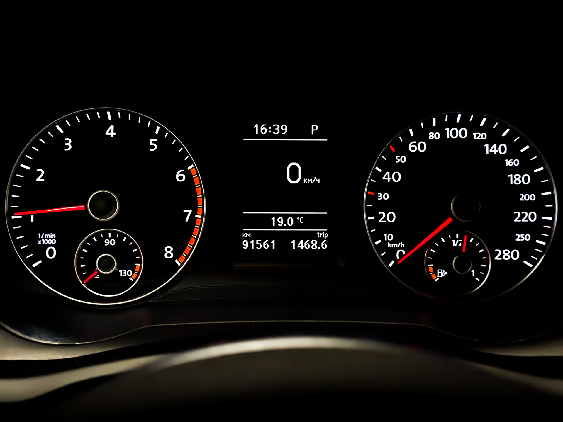 VOLKSWAGEN Scirocco 1.40 (160 л.с), автомат, 2012, пробег 91 555 км