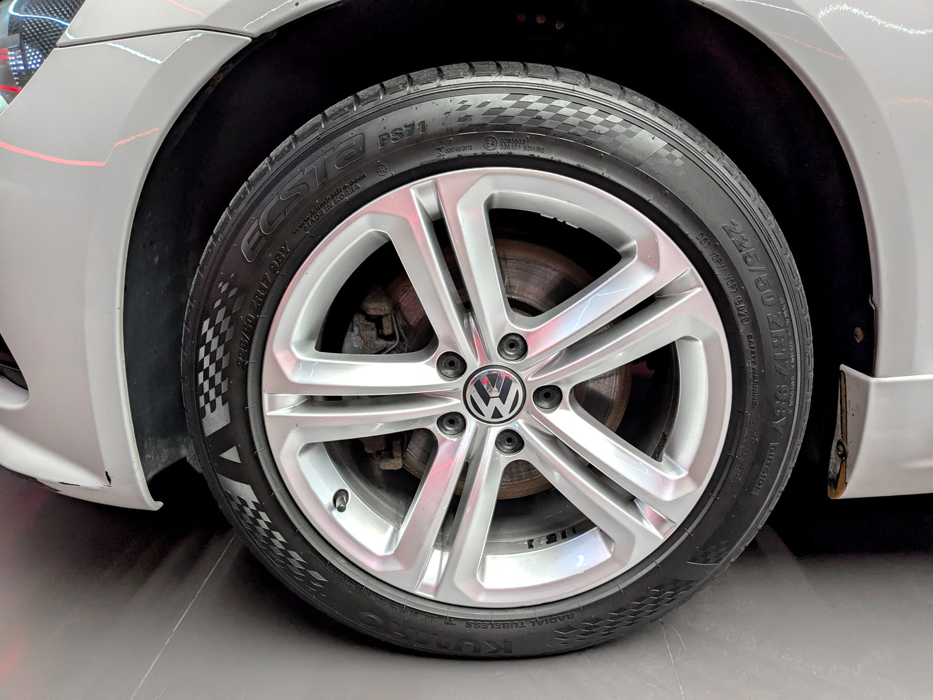 VOLKSWAGEN Scirocco 1.40 (160 л.с), автомат, 2012, пробег 91 555 км