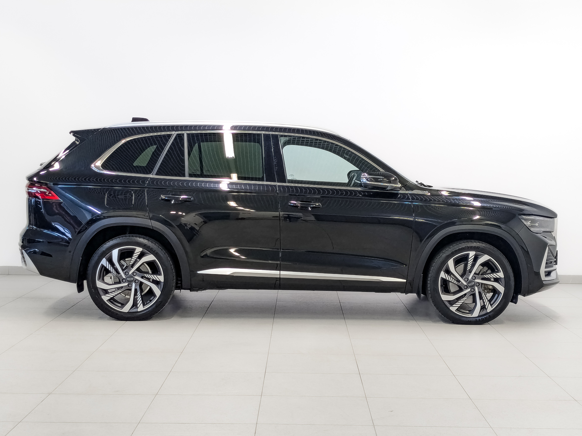 GEELY Monjaro 2.00 (238 л.с), автомат, 2024, пробег 38 670 км