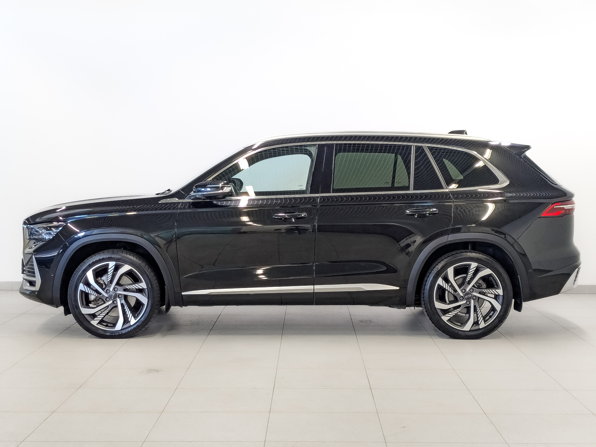 GEELY Monjaro 2.00 (238 л.с), автомат, 2024, пробег 38 670 км