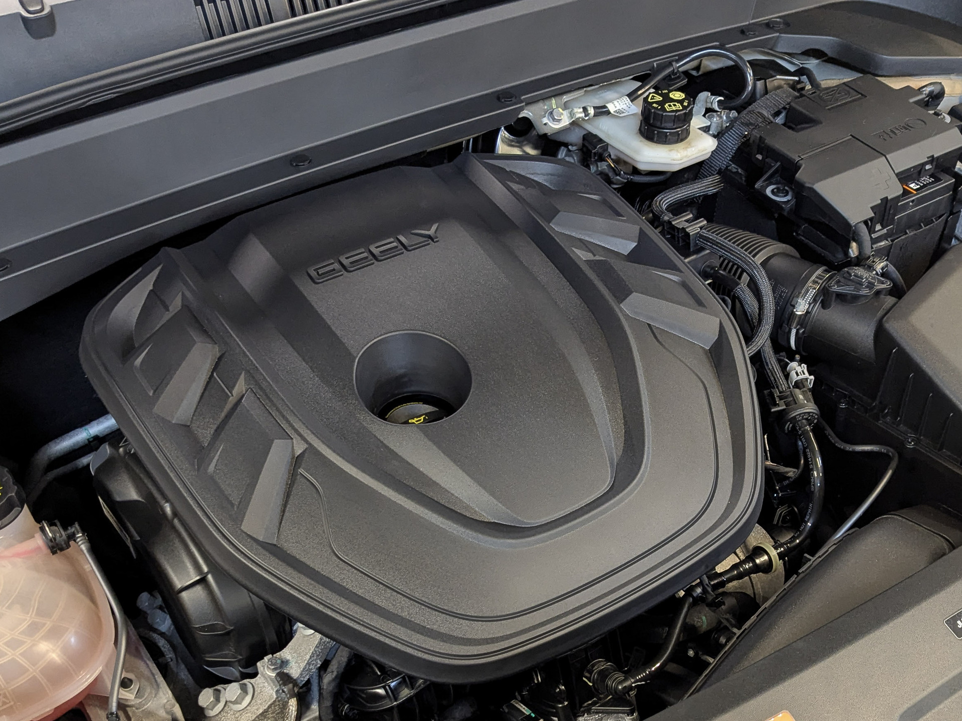 GEELY Monjaro 2.00 (238 л.с), автомат, 2024, пробег 38 670 км