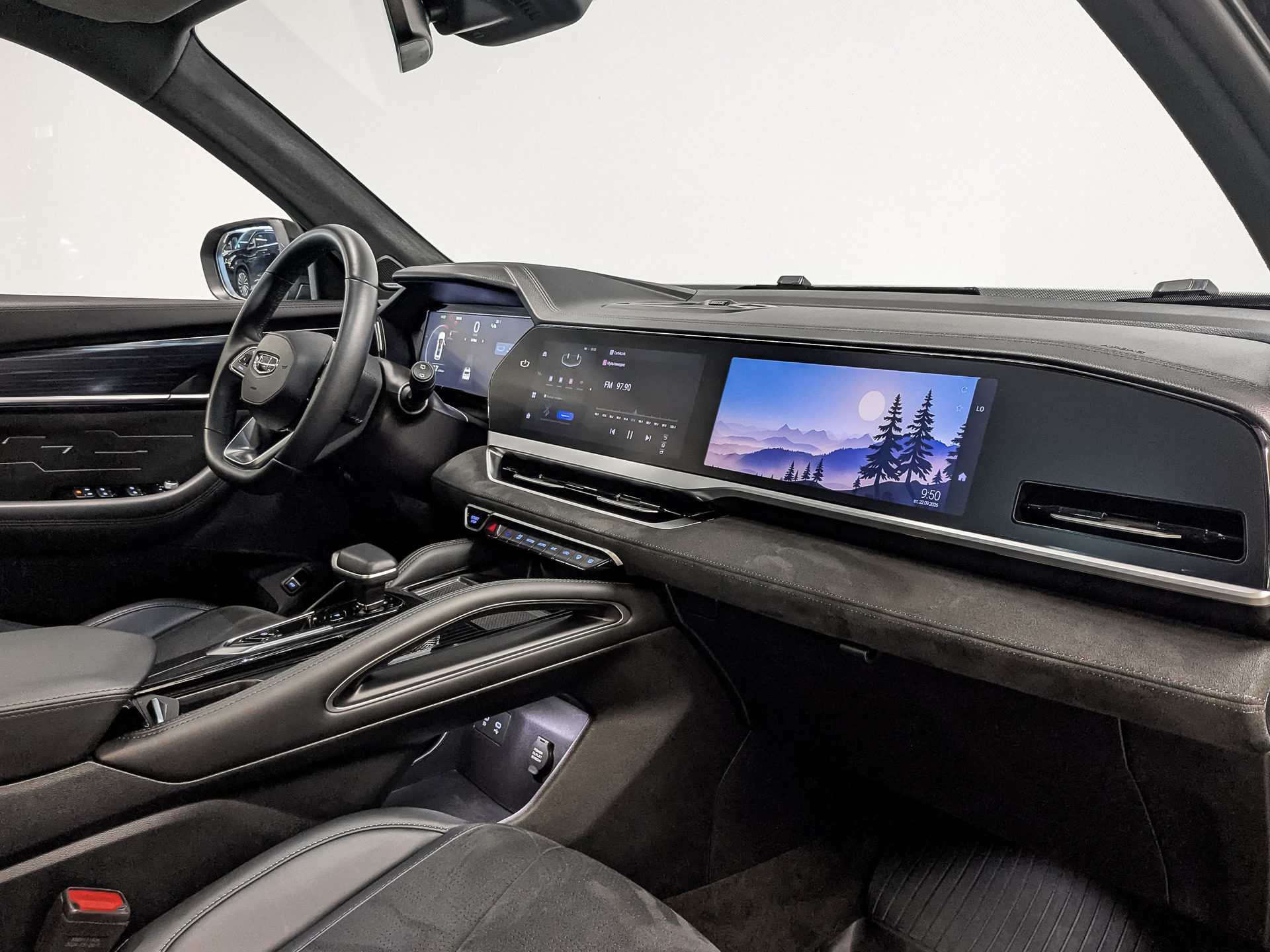 GEELY Monjaro 2.00 (238 л.с), автомат, 2024, пробег 38 670 км