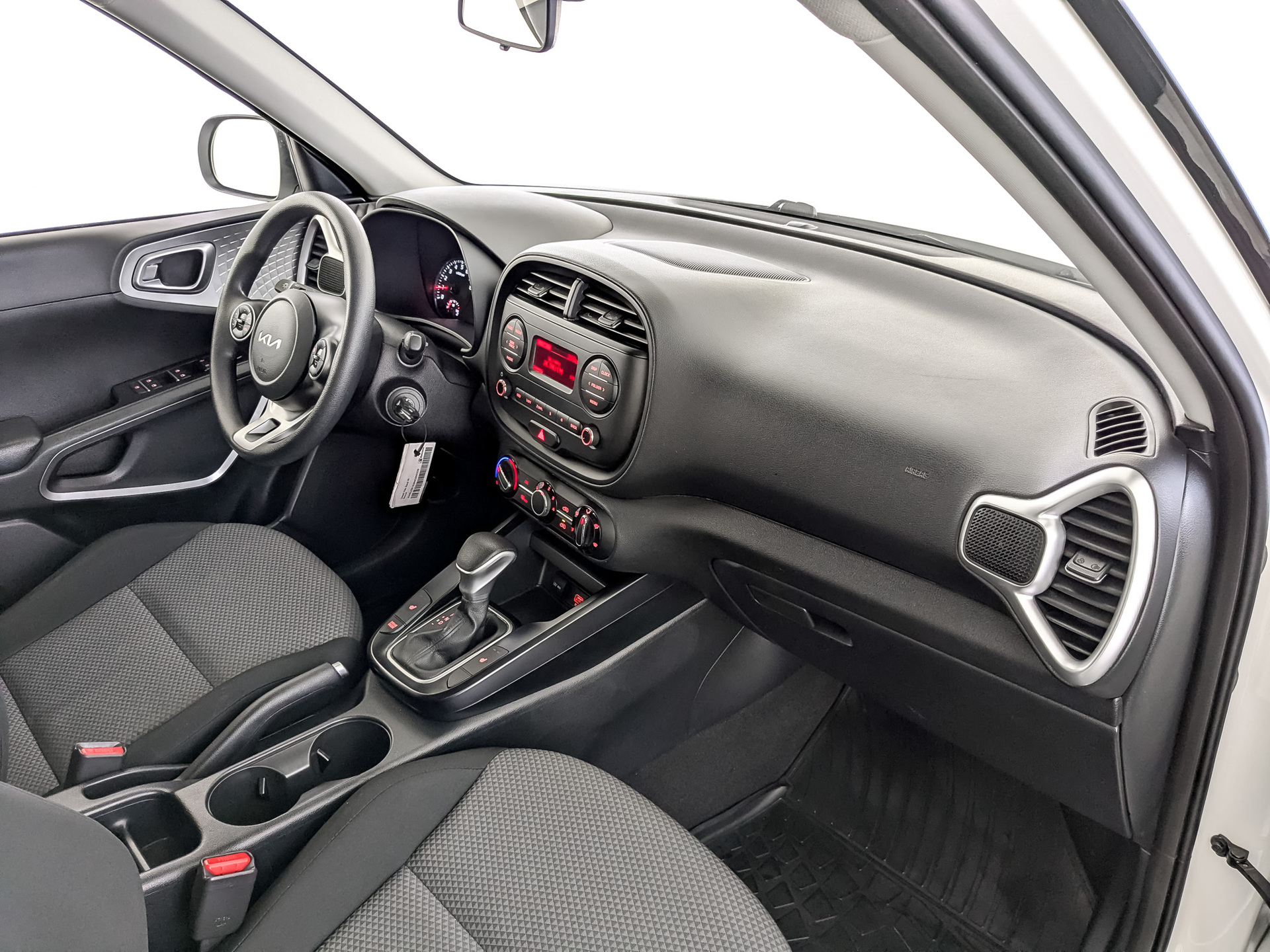 KIA Soul 1.60 (123 л.с), автомат, 2022, пробег 65 135 км