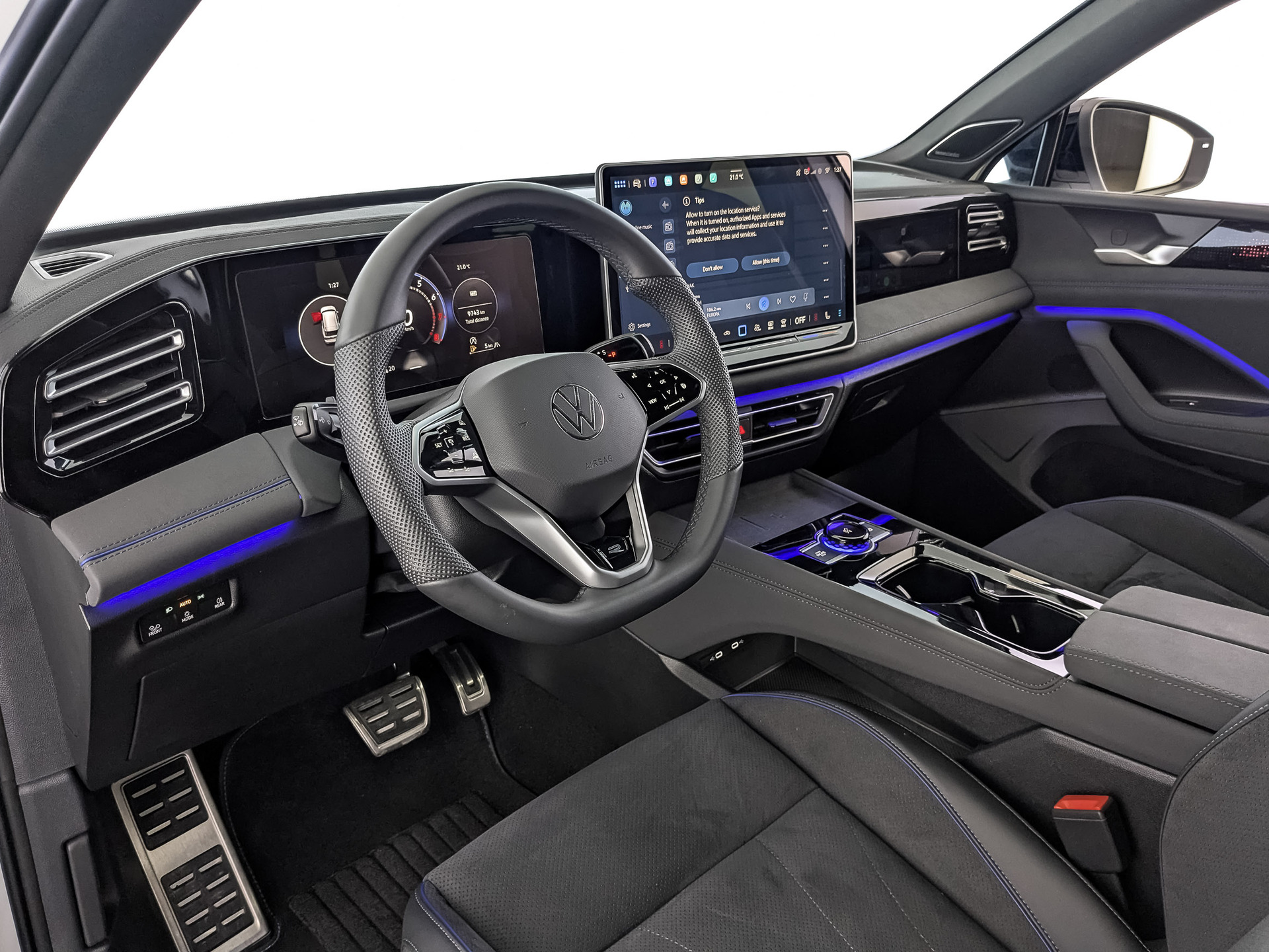 VOLKSWAGEN Tiguan 2.00 (220 л.с), автомат, 2025, пробег 9 741 км