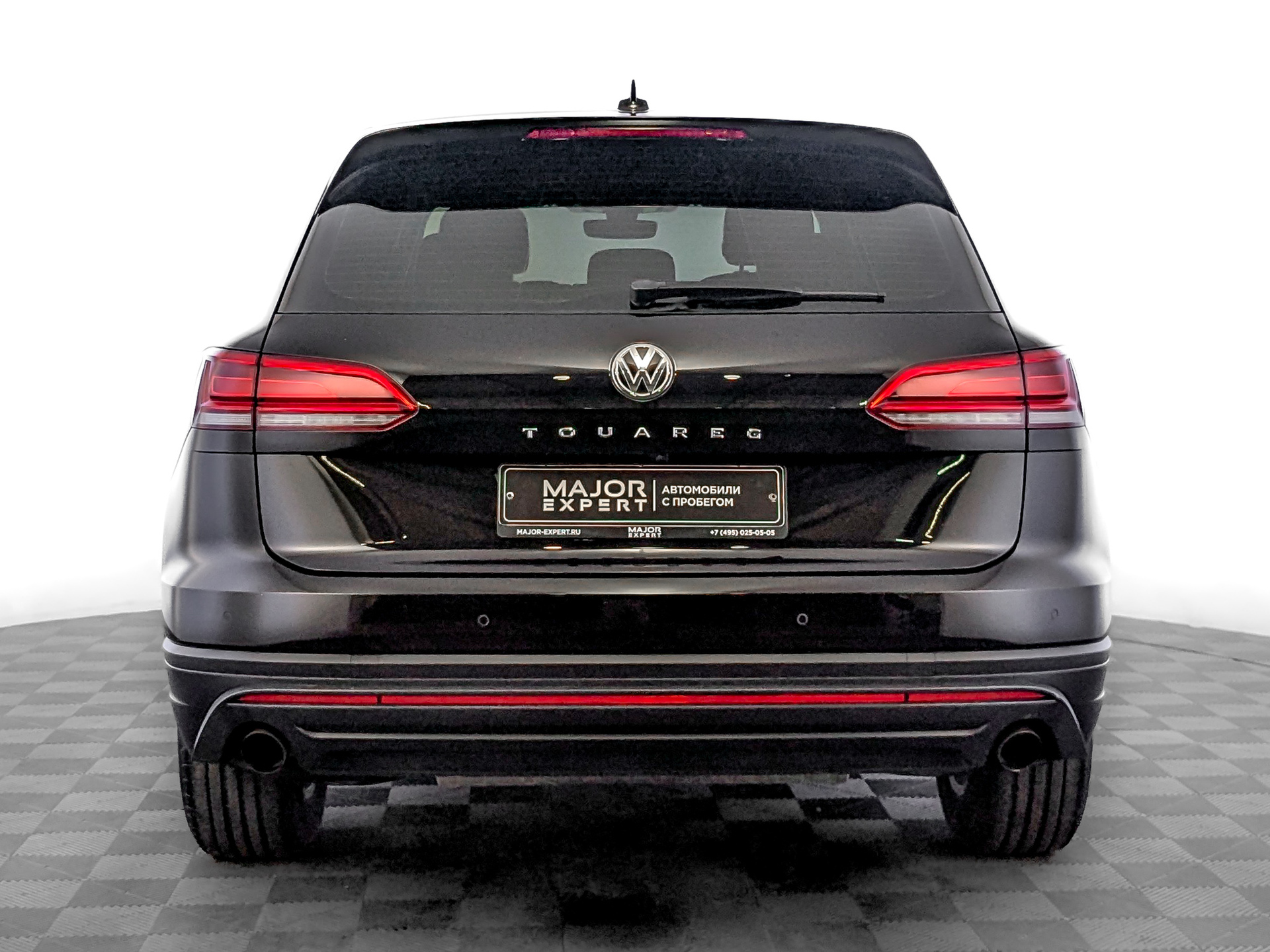 VOLKSWAGEN Touareg 2.00 (249 л.с), автомат, 2019, пробег 37 553 км