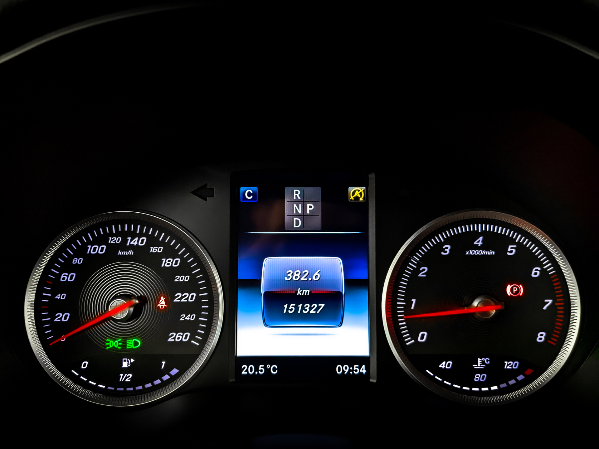 MERCEDES-BENZ GLC Coupe 2.00 (245 л.с), автомат, 2019, пробег 151 325 км