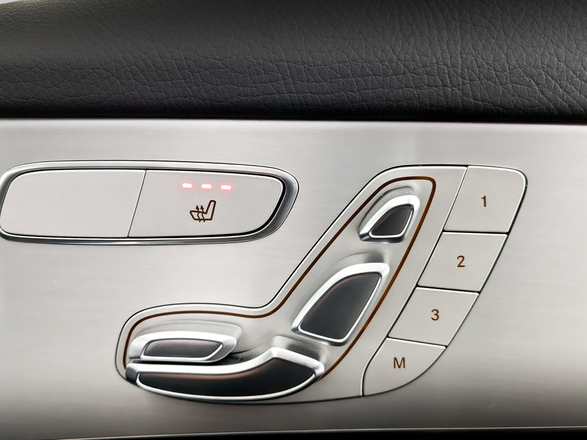 MERCEDES-BENZ GLC Coupe 2.00 (245 л.с), автомат, 2019, пробег 151 325 км
