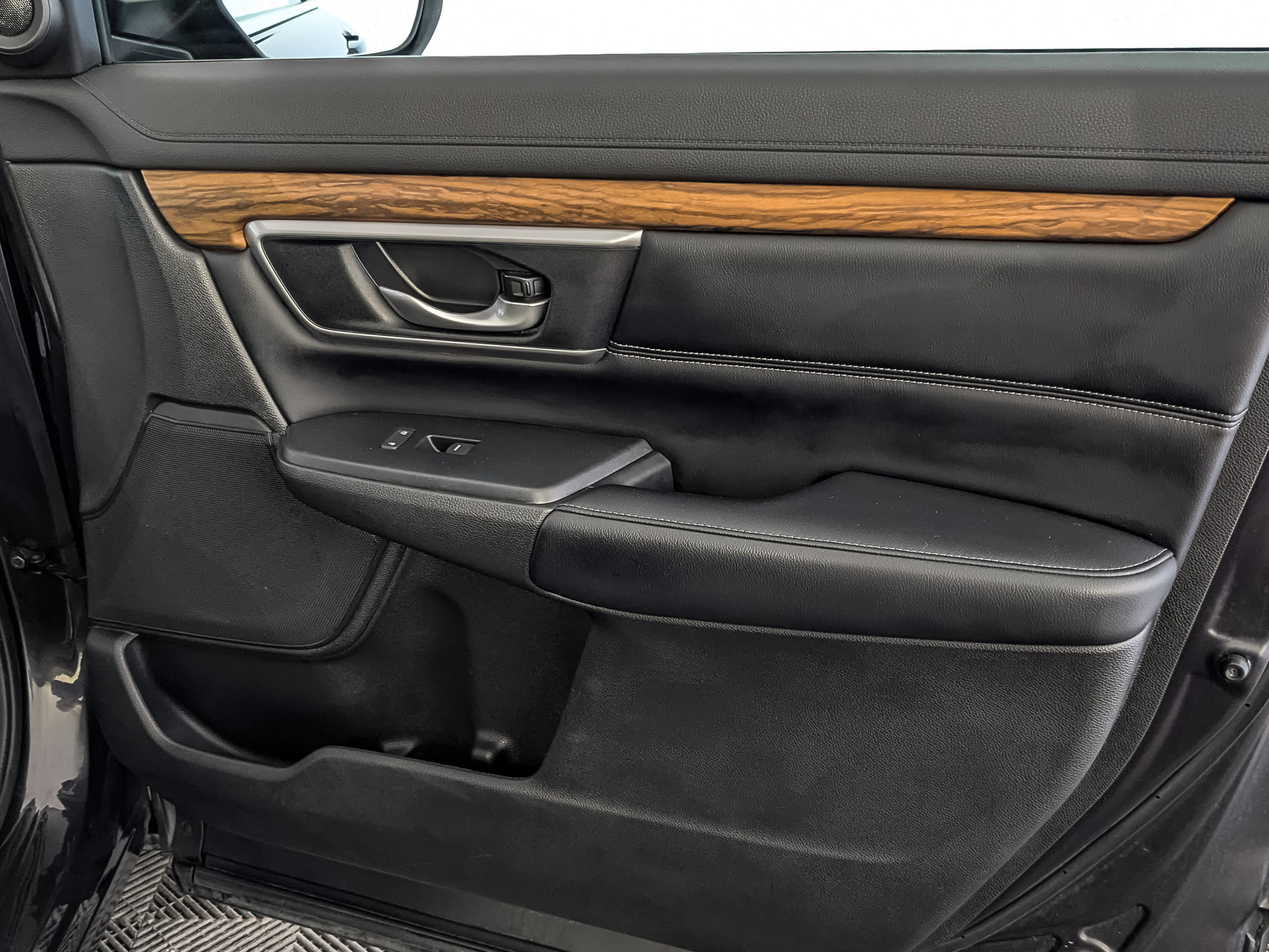 HONDA CR-V 2.40 (186 л.с), автомат, 2017, пробег 72 170 км