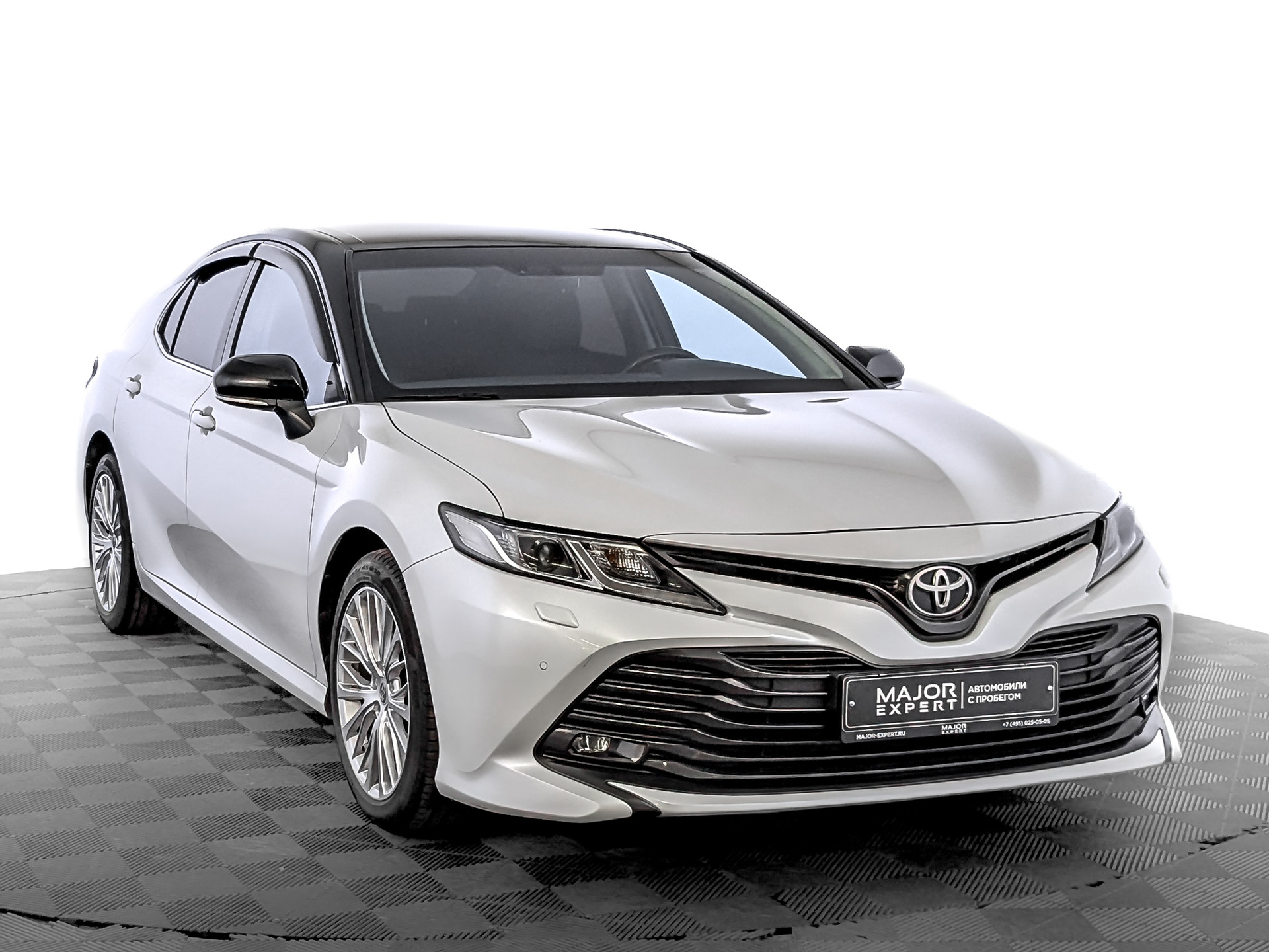 TOYOTA Camry 2.50 (181 л.с), автомат, 2020, пробег 66 004 км