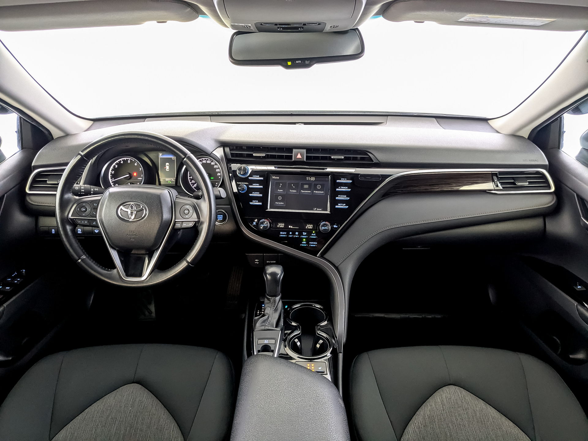TOYOTA Camry 2.50 (181 л.с), автомат, 2020, пробег 66 004 км