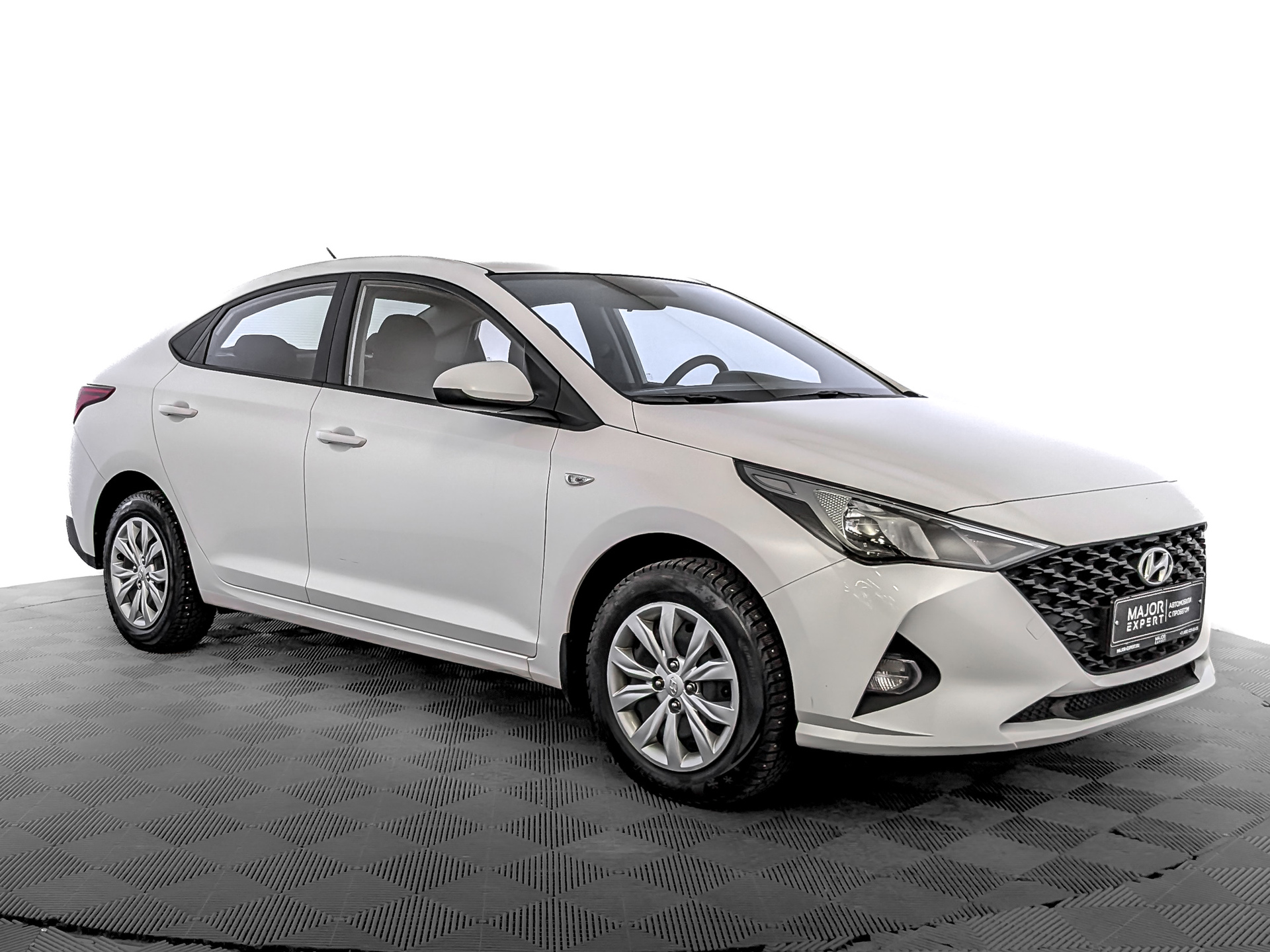 HYUNDAI Solaris 1.60 (123 л.с), автомат, 2022, пробег 56 952 км