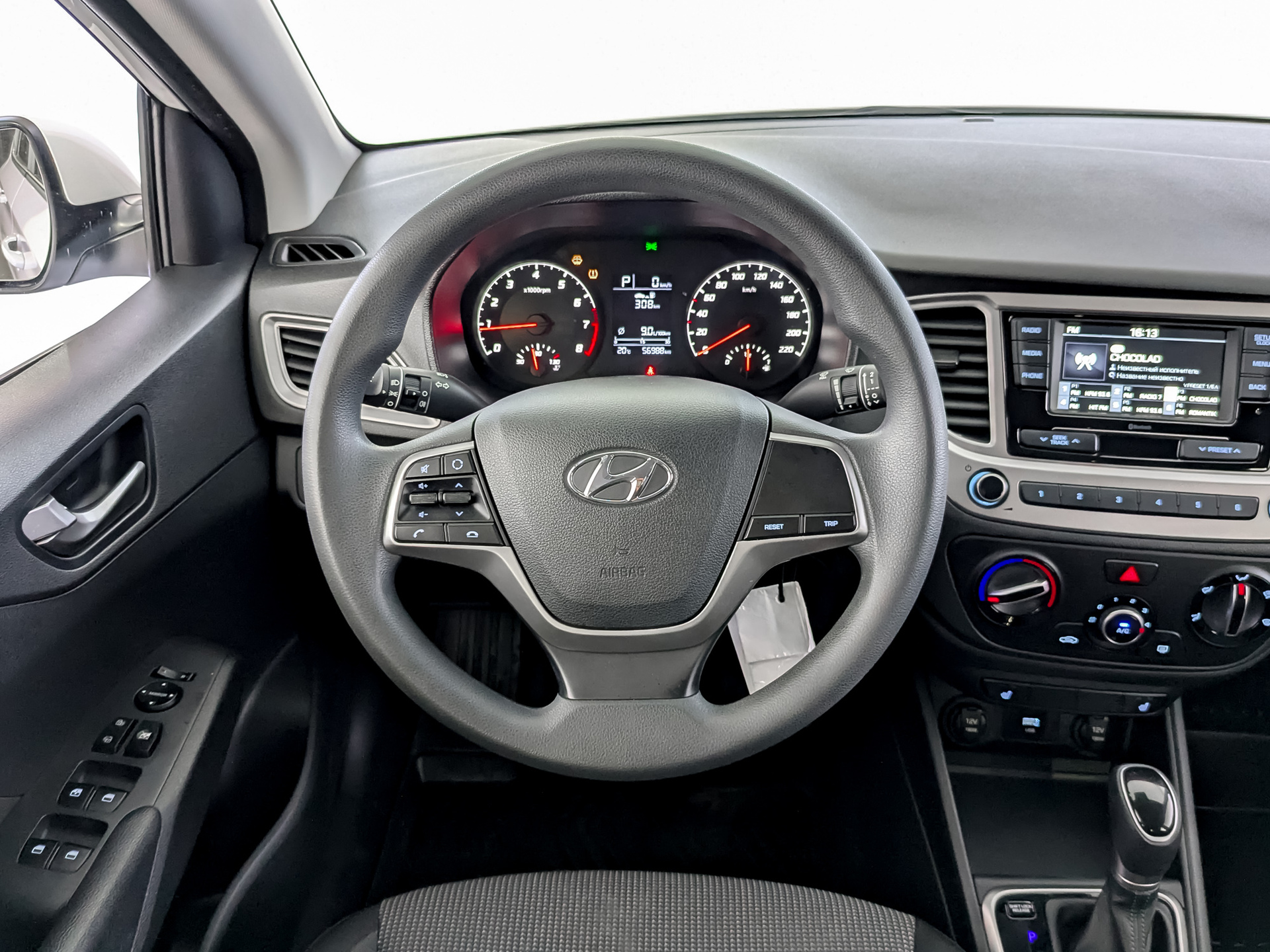 HYUNDAI Solaris 1.60 (123 л.с), автомат, 2022, пробег 56 952 км