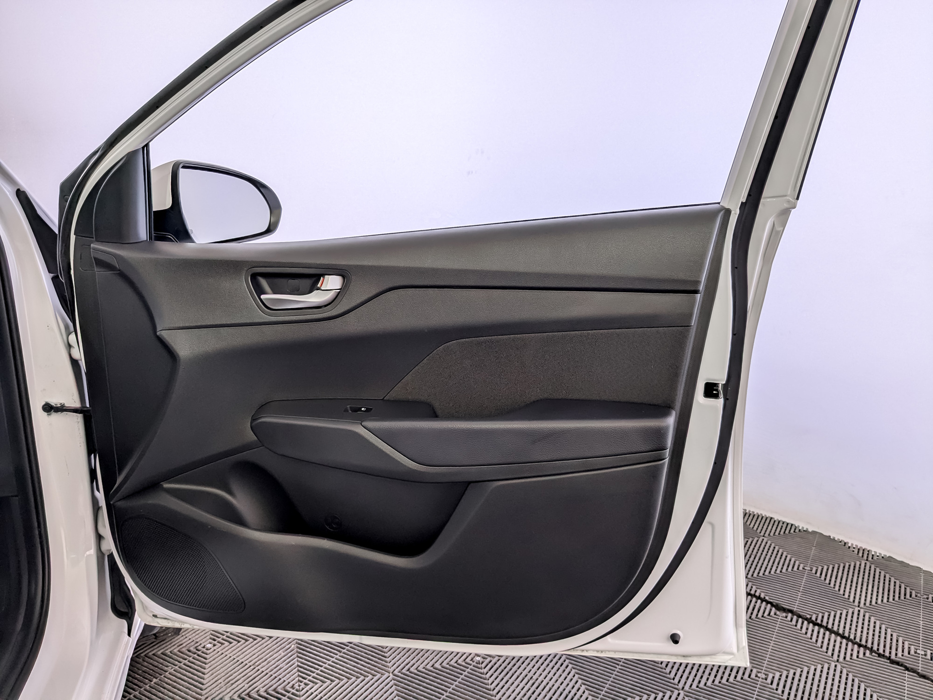 HYUNDAI Solaris 1.60 (123 л.с), автомат, 2022, пробег 56 952 км