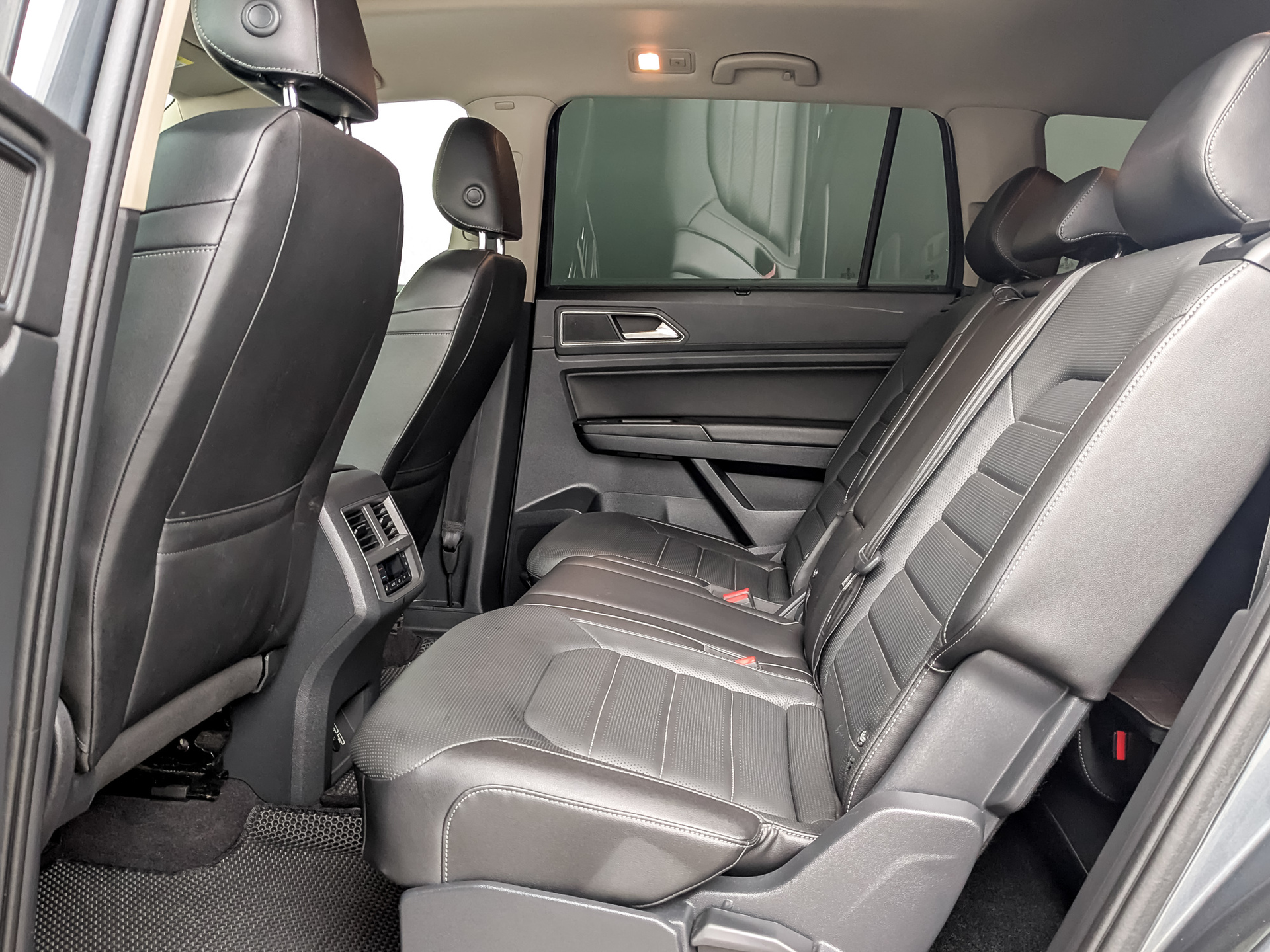 VOLKSWAGEN Teramont 3.60 (280 л.с), автомат, 2019, пробег 106 246 км