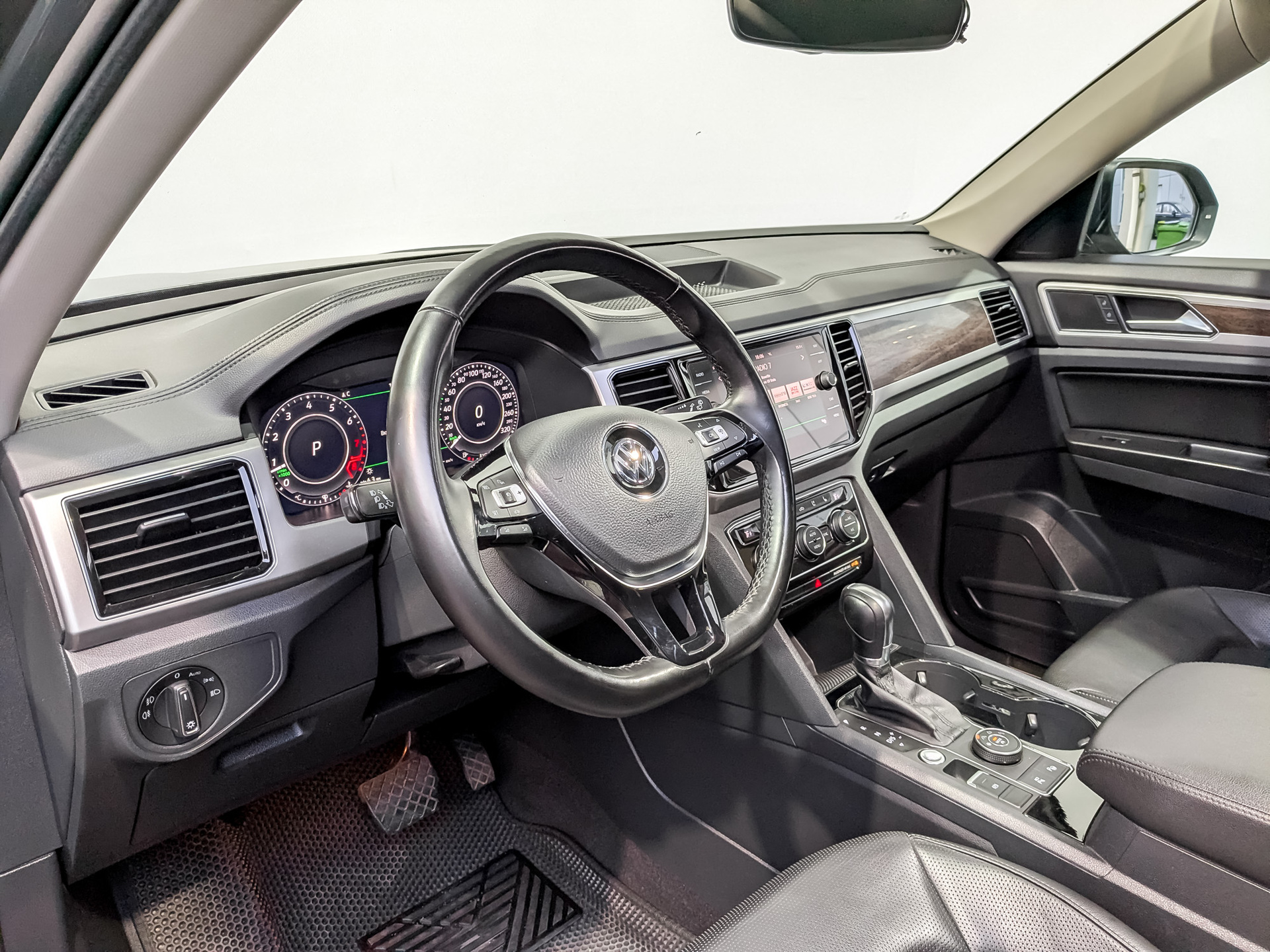 VOLKSWAGEN Teramont 3.60 (280 л.с), автомат, 2019, пробег 106 246 км