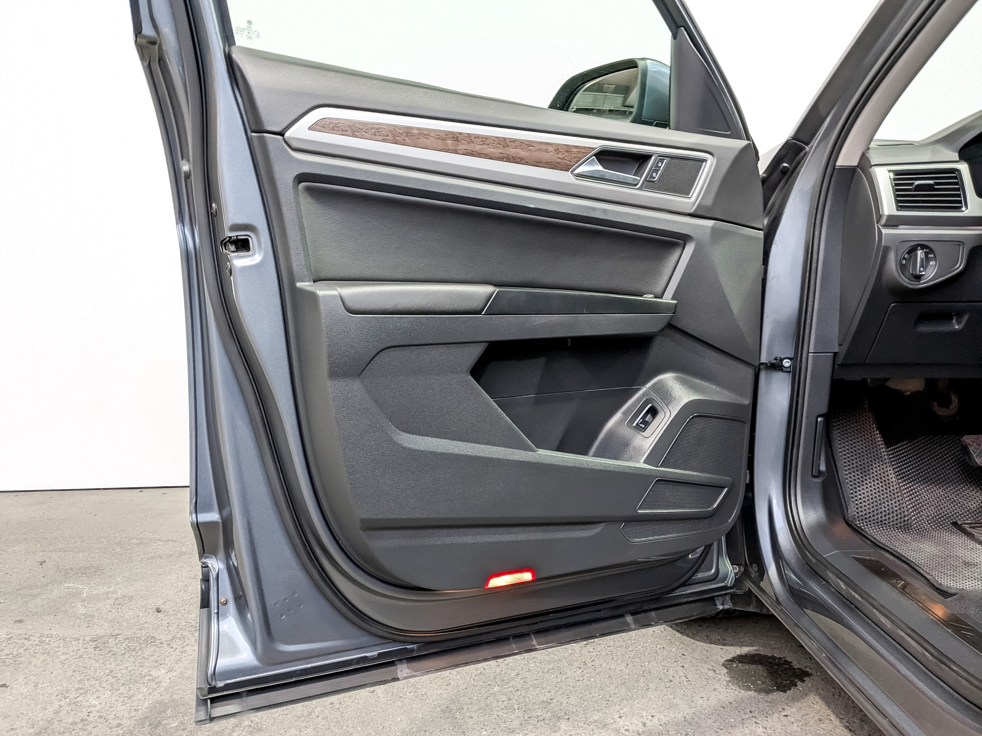 VOLKSWAGEN Teramont 3.60 (280 л.с), автомат, 2019, пробег 106 246 км