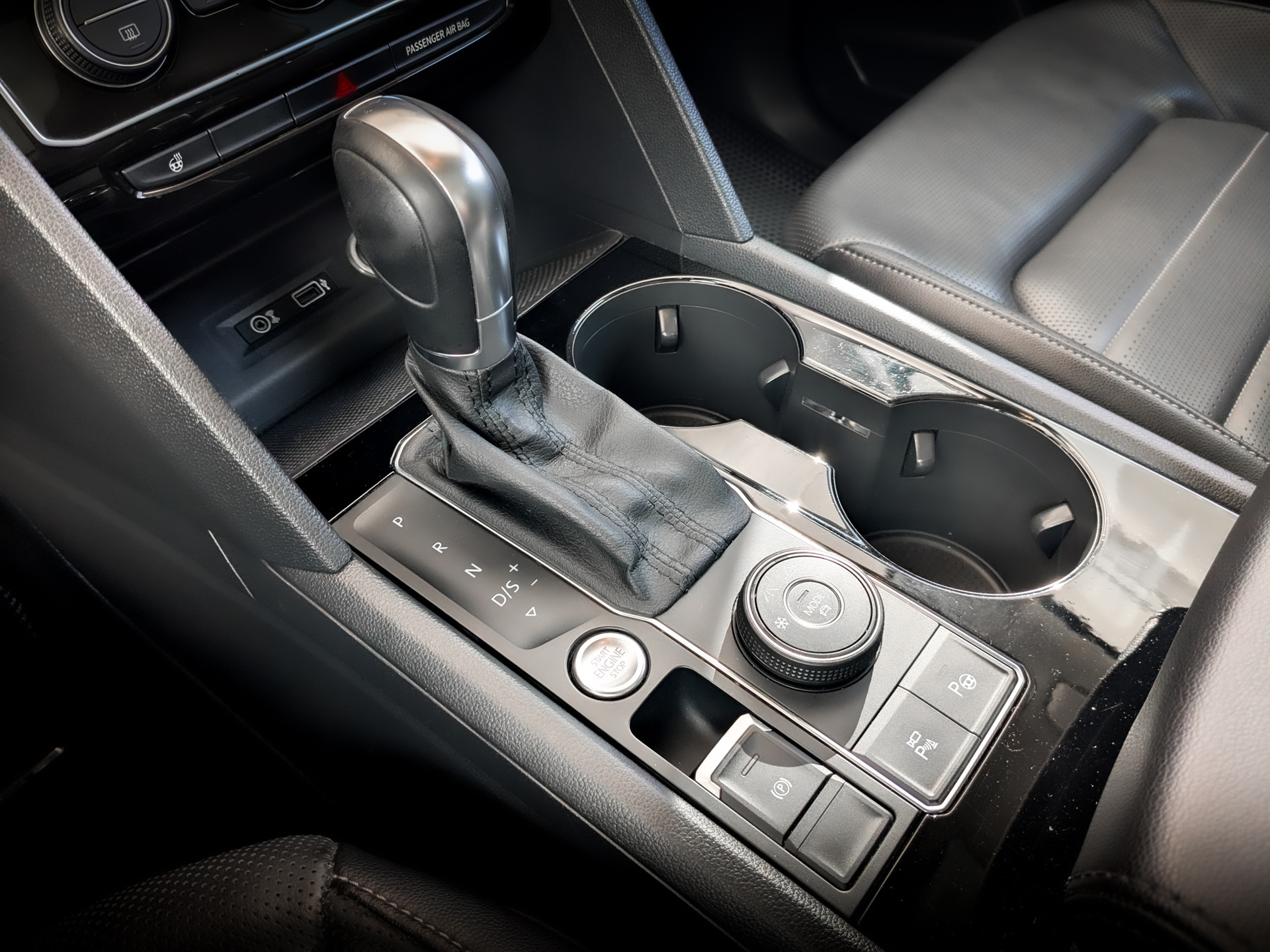 VOLKSWAGEN Teramont 3.60 (280 л.с), автомат, 2019, пробег 106 246 км
