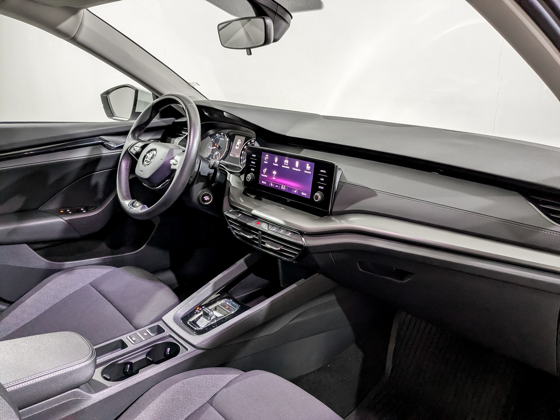 SKODA Octavia 1.60 (110 л.с), автомат, 2021, пробег 80 408 км