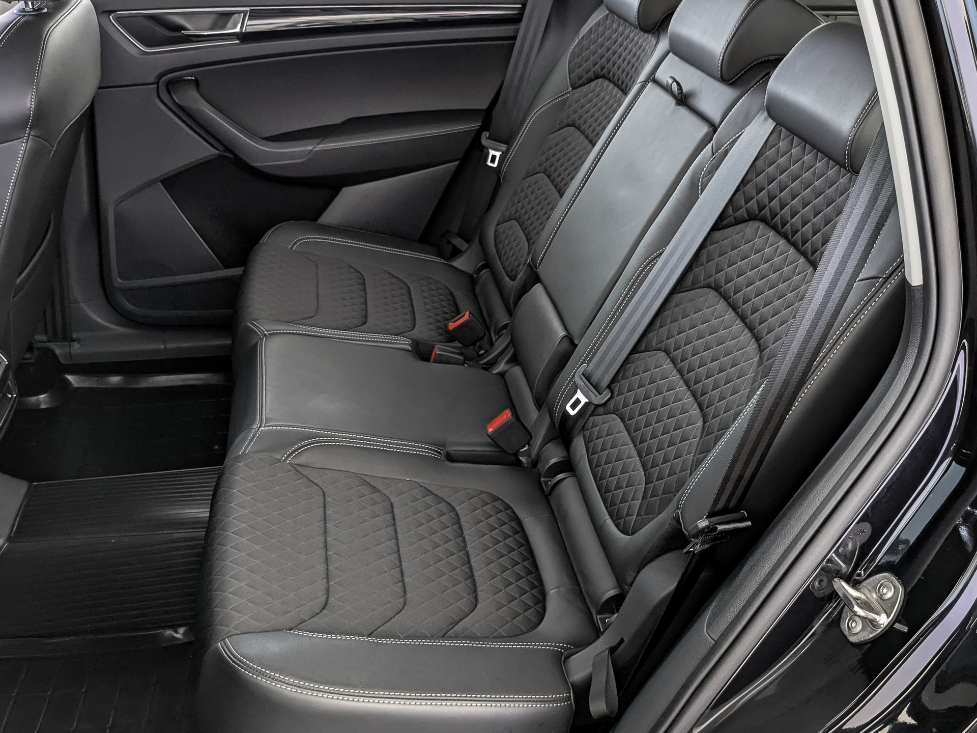 SKODA Kodiaq 2.00 (180 л.с), автомат, 2021, пробег 124 853 км