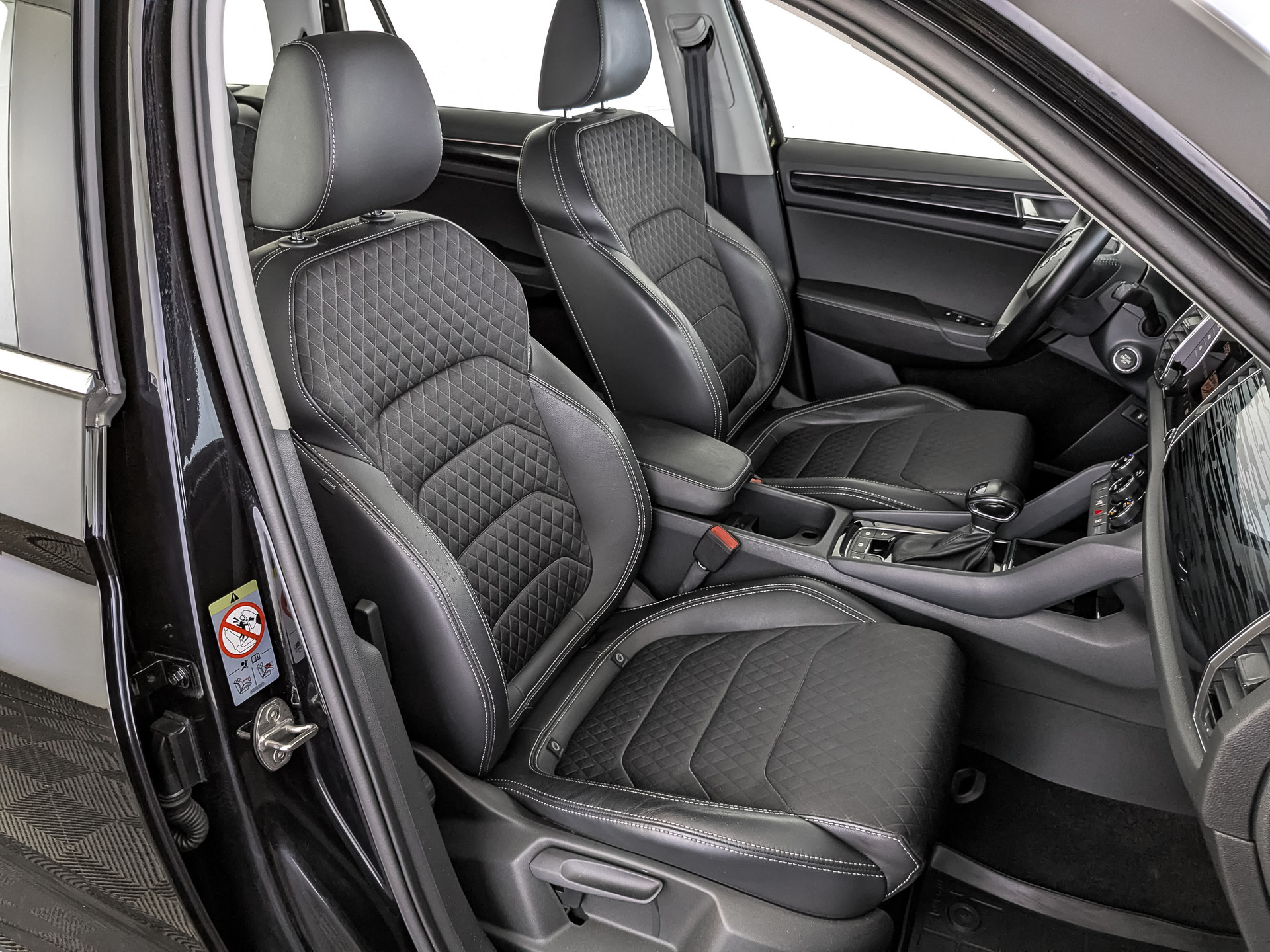 SKODA Kodiaq 2.00 (180 л.с), автомат, 2021, пробег 124 853 км
