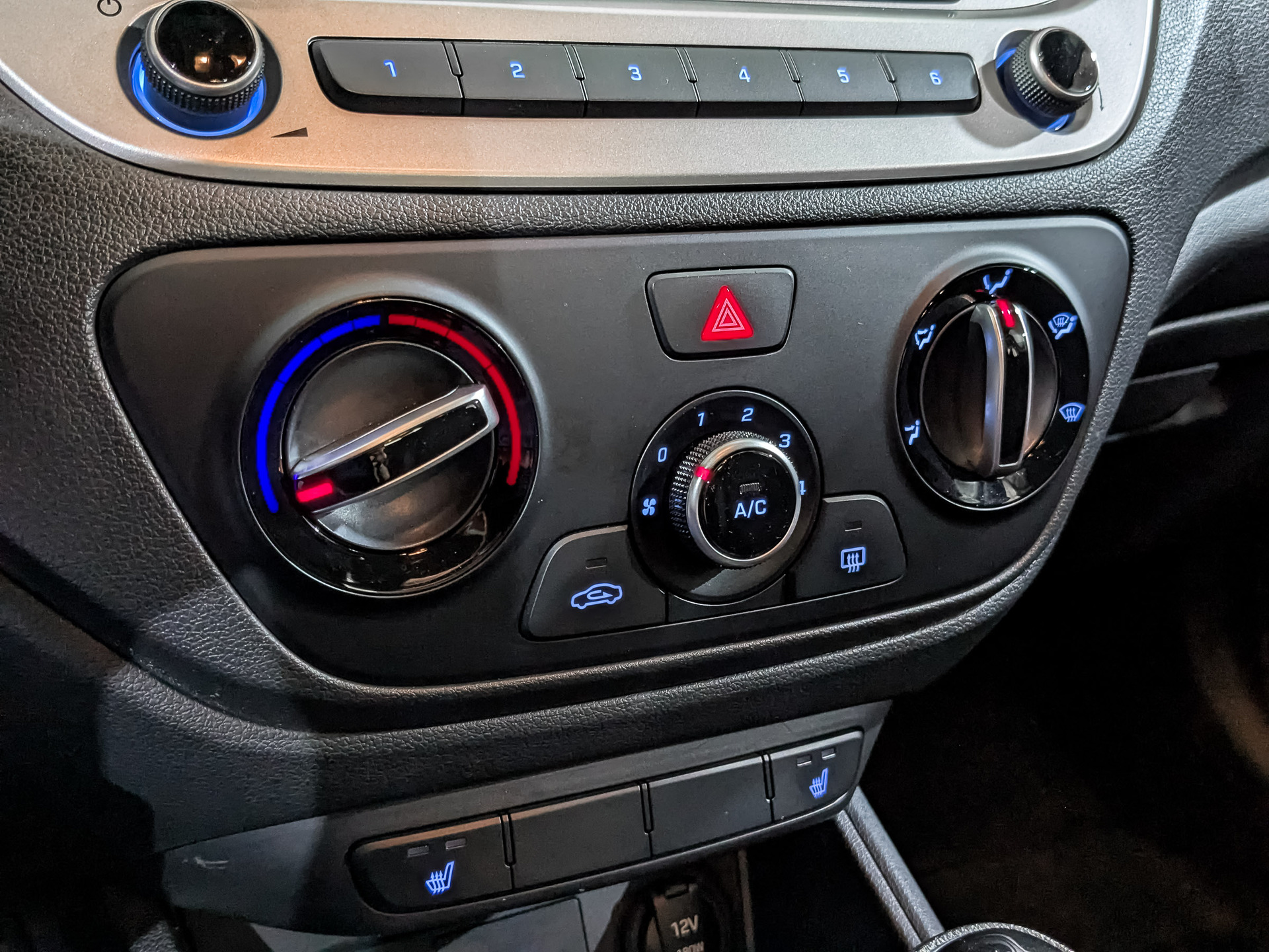 HYUNDAI Solaris 1.60 (123 л.с), автомат, 2022, пробег 57 369 км
