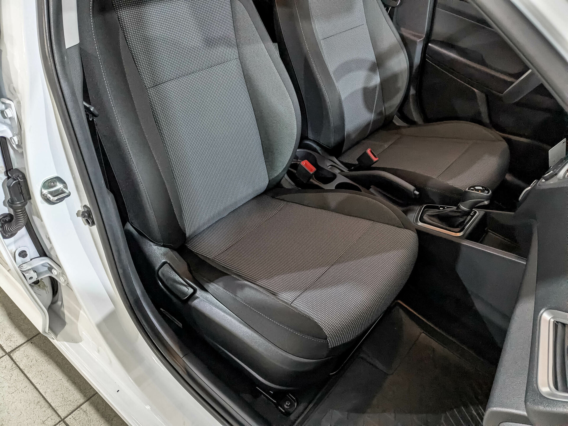 HYUNDAI Solaris 1.60 (123 л.с), автомат, 2022, пробег 57 369 км