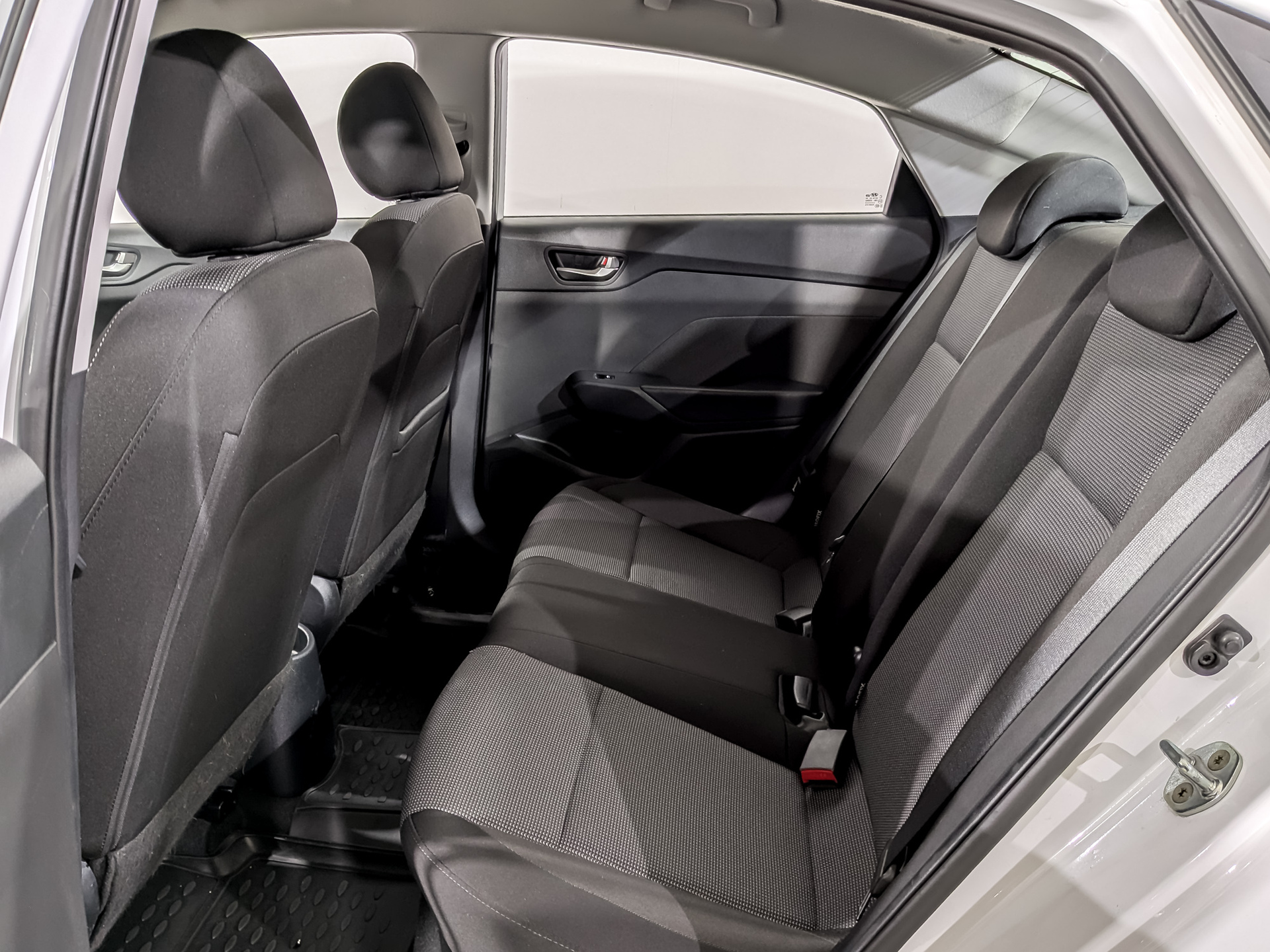 HYUNDAI Solaris 1.60 (123 л.с), автомат, 2022, пробег 67 811 км