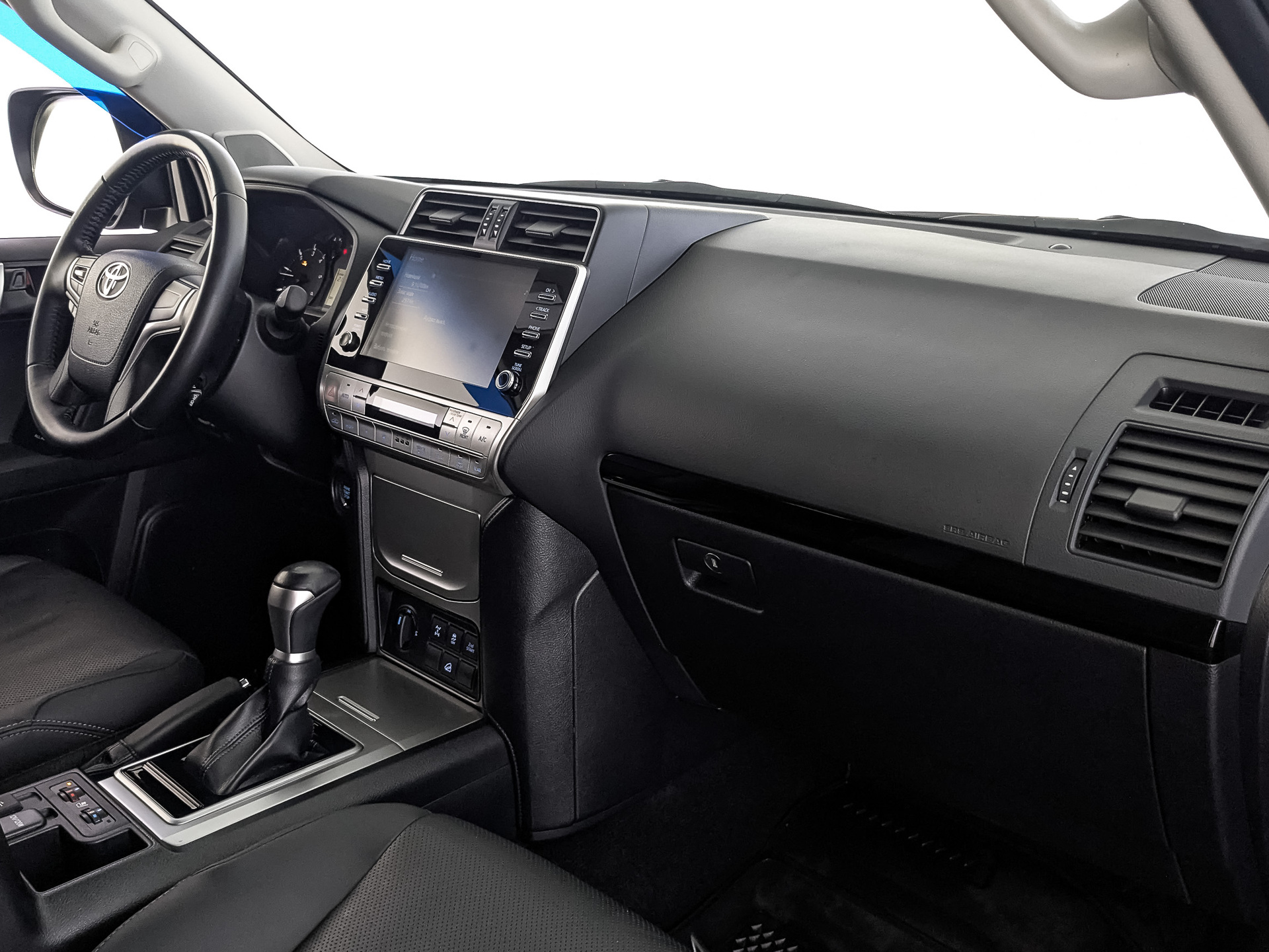 TOYOTA Land Cruiser Prado 2.80 (204 л.с), автомат, 2022, пробег 46 000 км