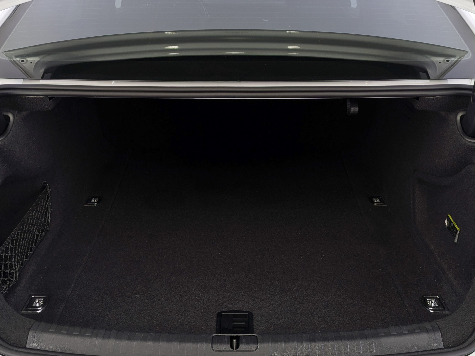 AUDI A6 3.00 (231 л.с), автомат, 2020, пробег 85 848 км