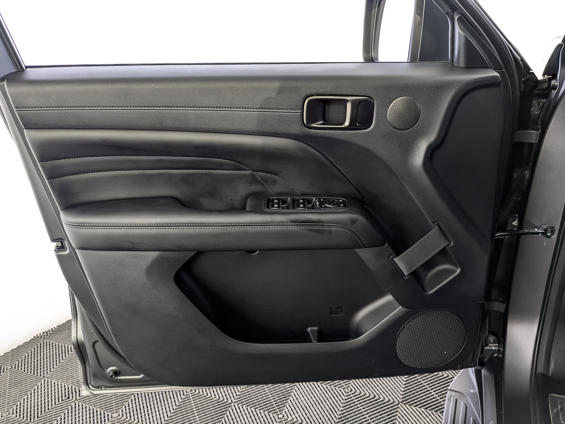 HAVAL H9 2.00 (218 л.с), автомат, 2024, пробег 30 516 км