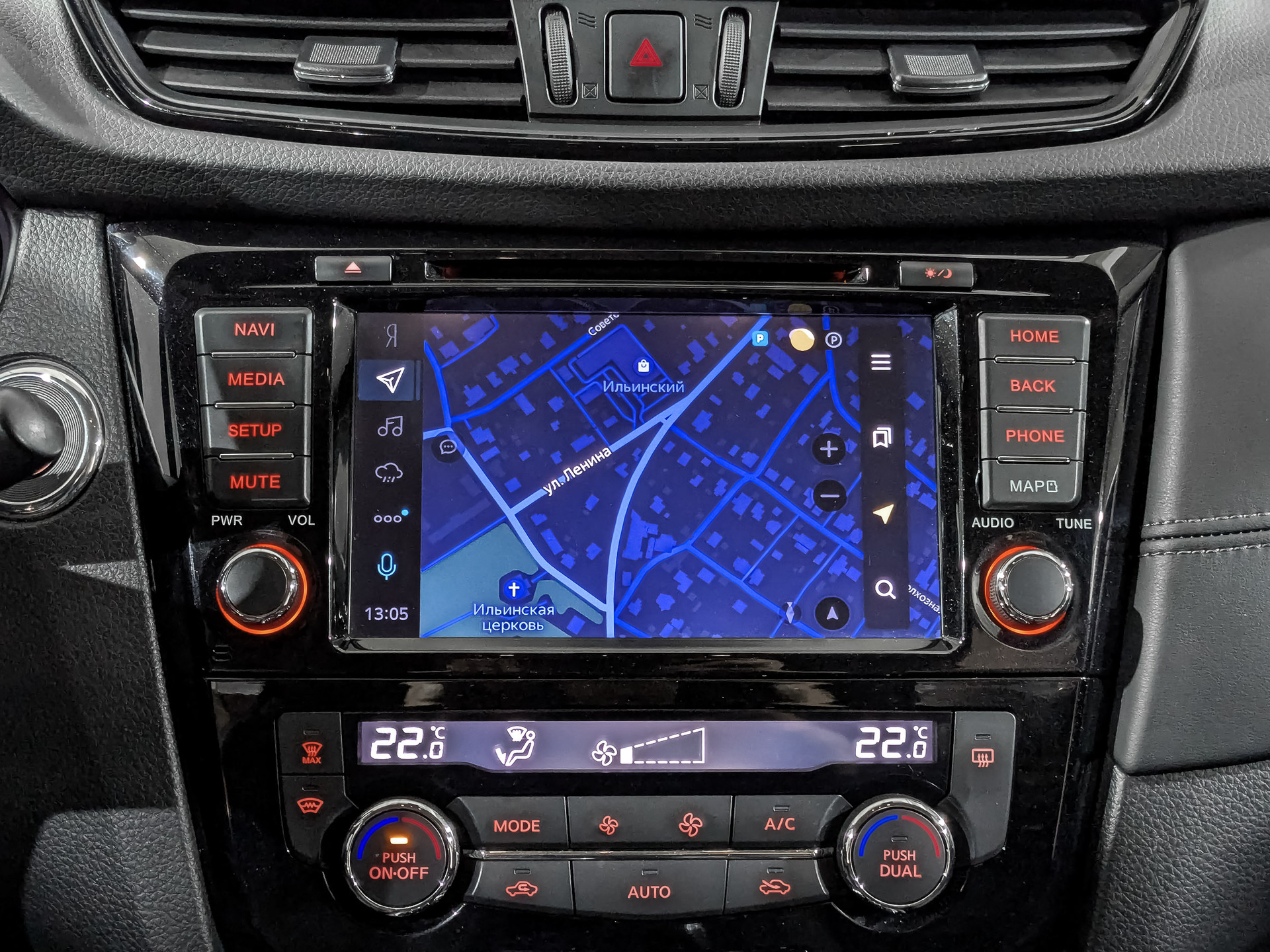 NISSAN X-Trail 2.00 (144 л.с), автомат, 2018, пробег 71 188 км