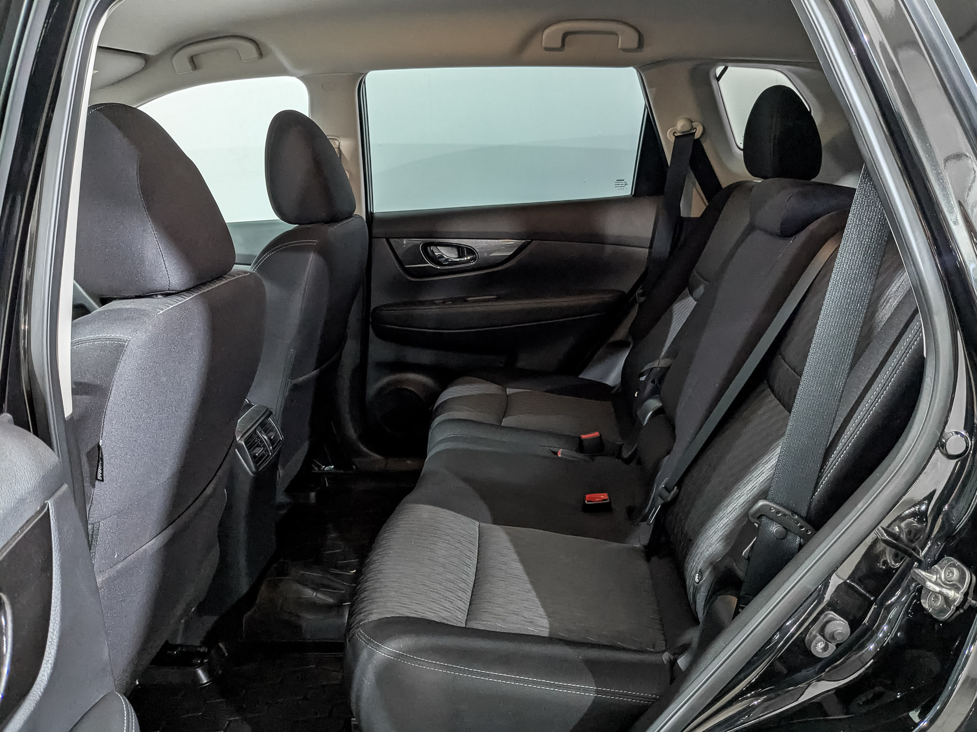 NISSAN X-Trail 2.00 (144 л.с), автомат, 2018, пробег 71 188 км