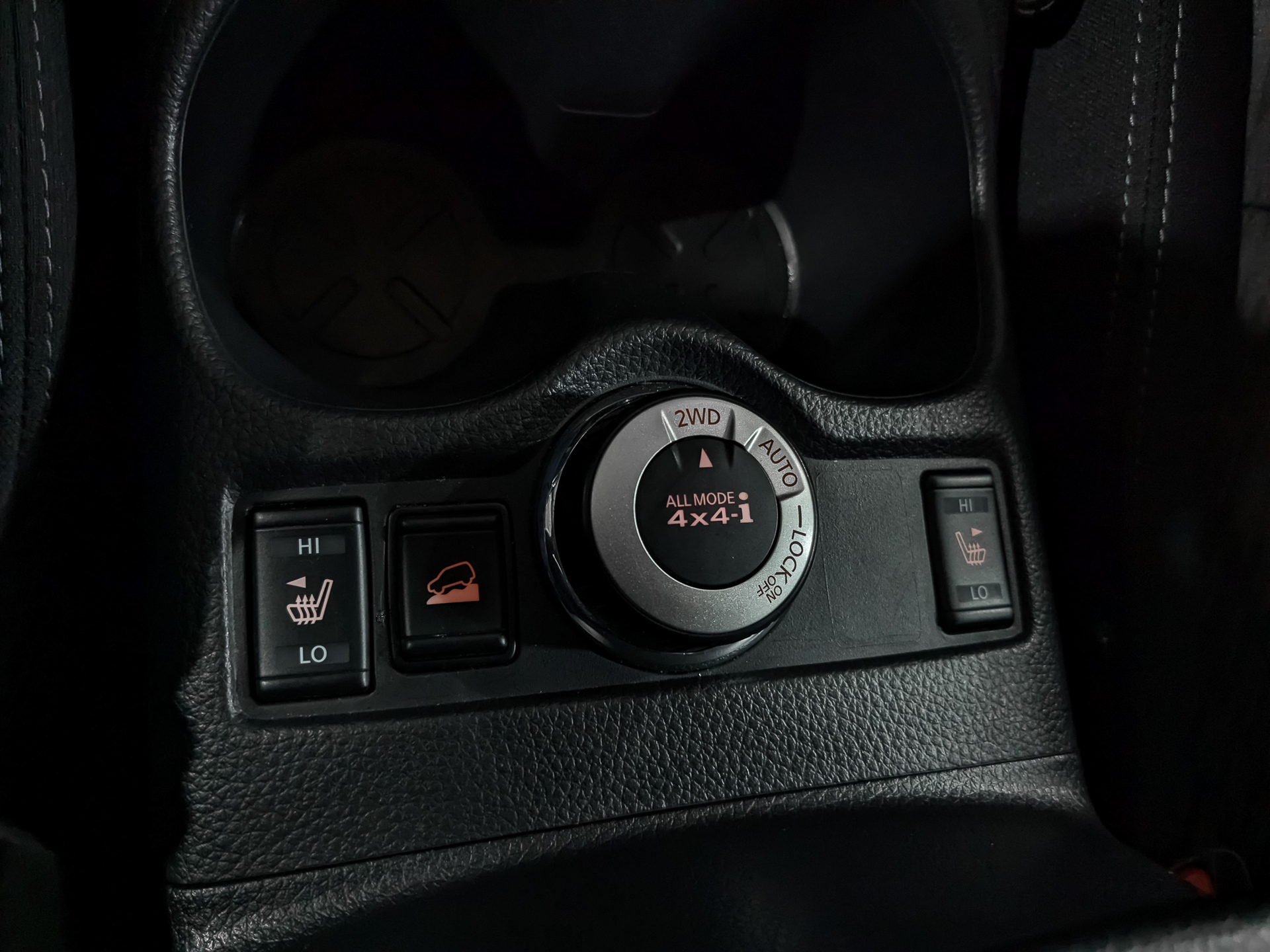 NISSAN X-Trail 2.00 (144 л.с), автомат, 2018, пробег 71 188 км