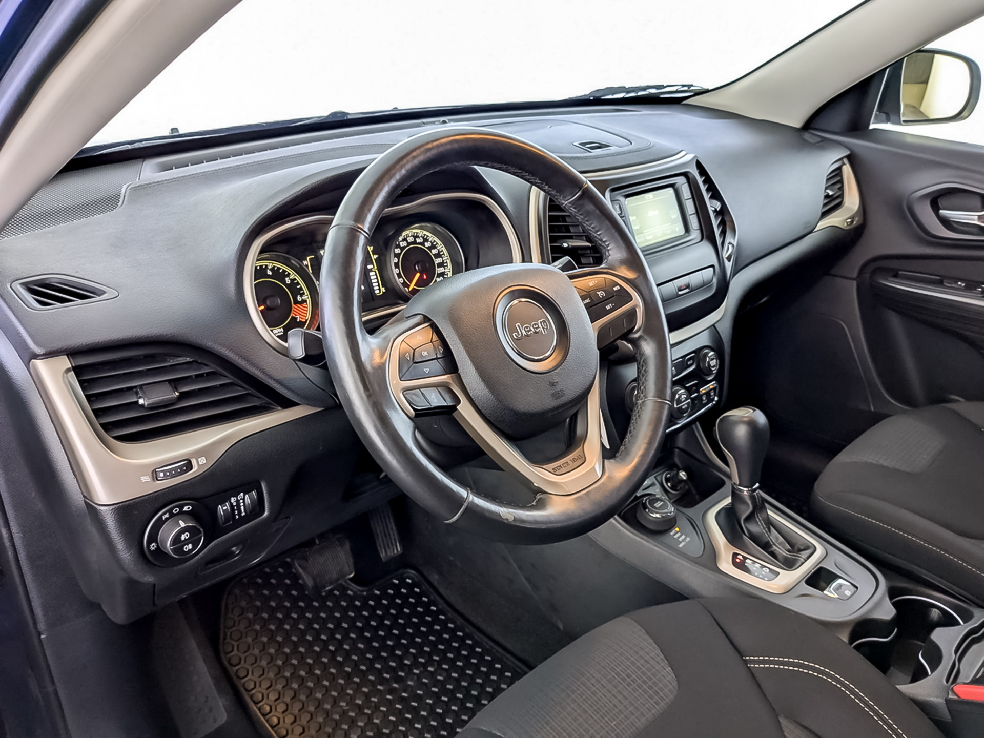 JEEP Cherokee 2.40 (177 л.с), автомат, 2014, пробег 71 060 км