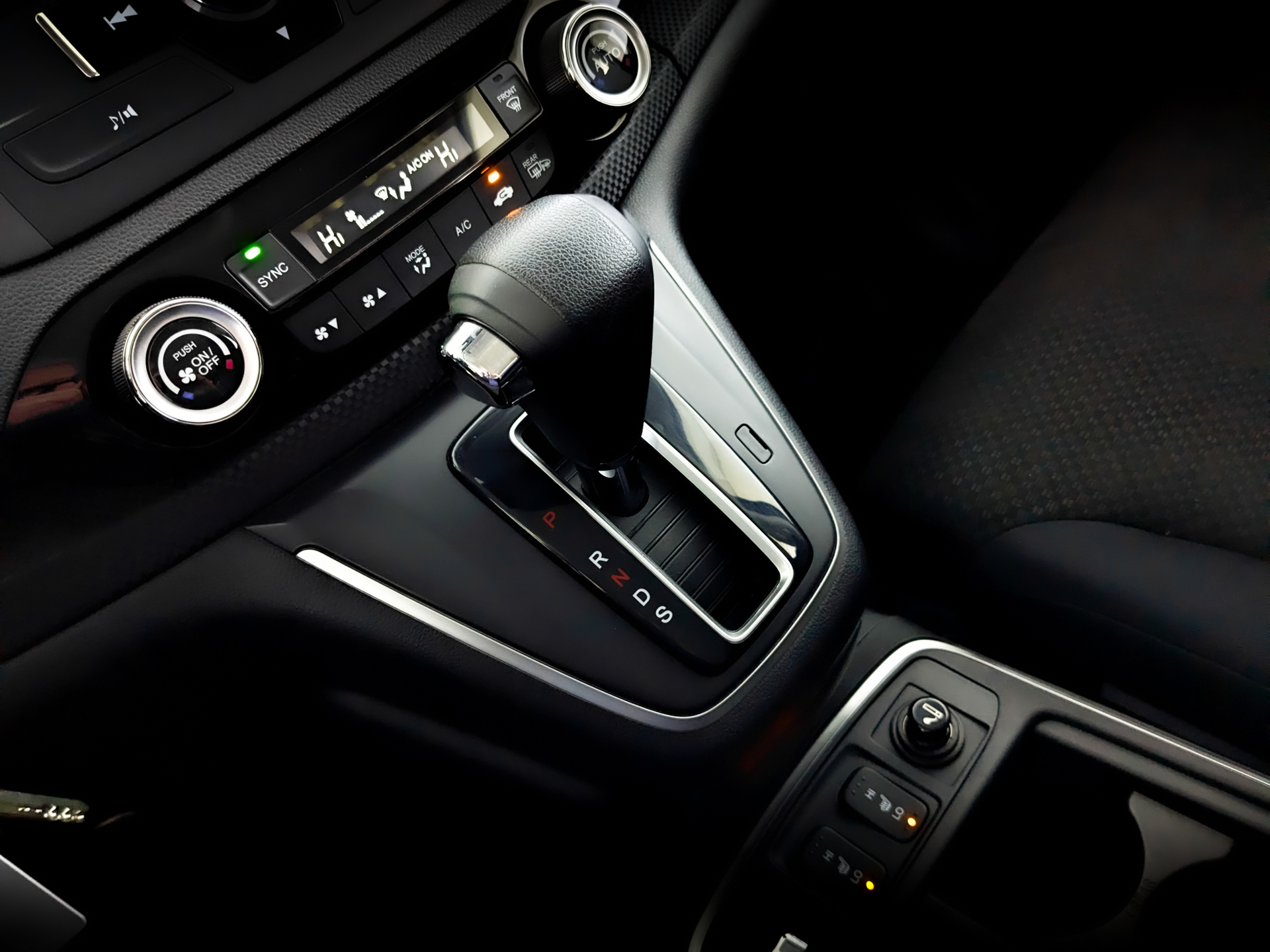 HONDA CR-V 2.00 (150 л.с), автомат, 2018, пробег 89 293 км