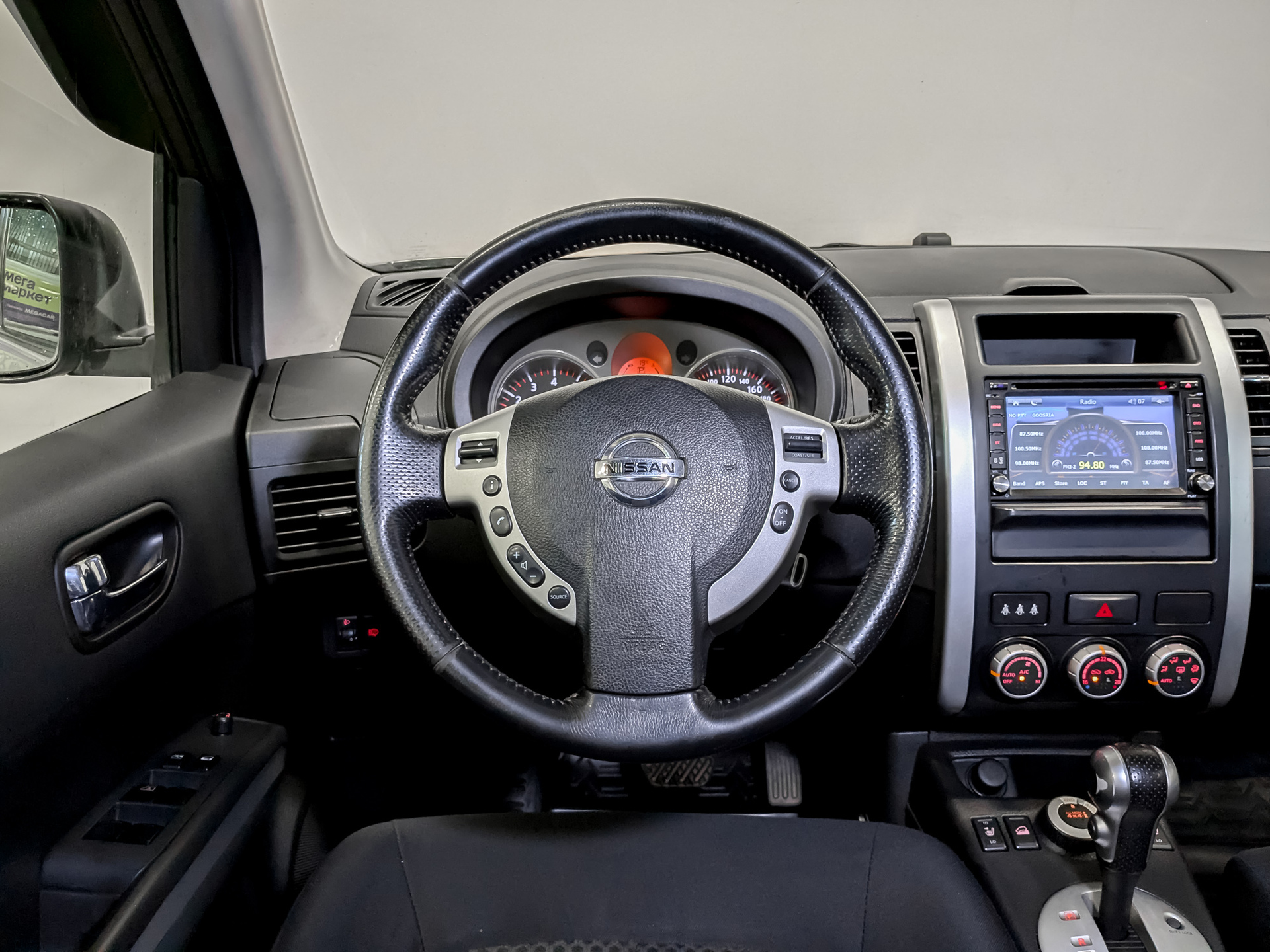 NISSAN X-Trail 2.00 (141 л.с), автомат, 2010, пробег 142 335 км
