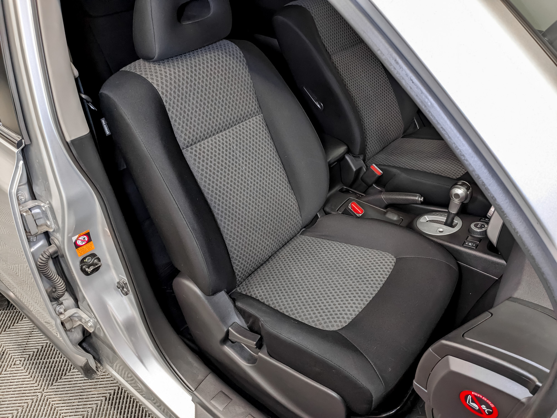 NISSAN X-Trail 2.00 (141 л.с), автомат, 2010, пробег 142 335 км