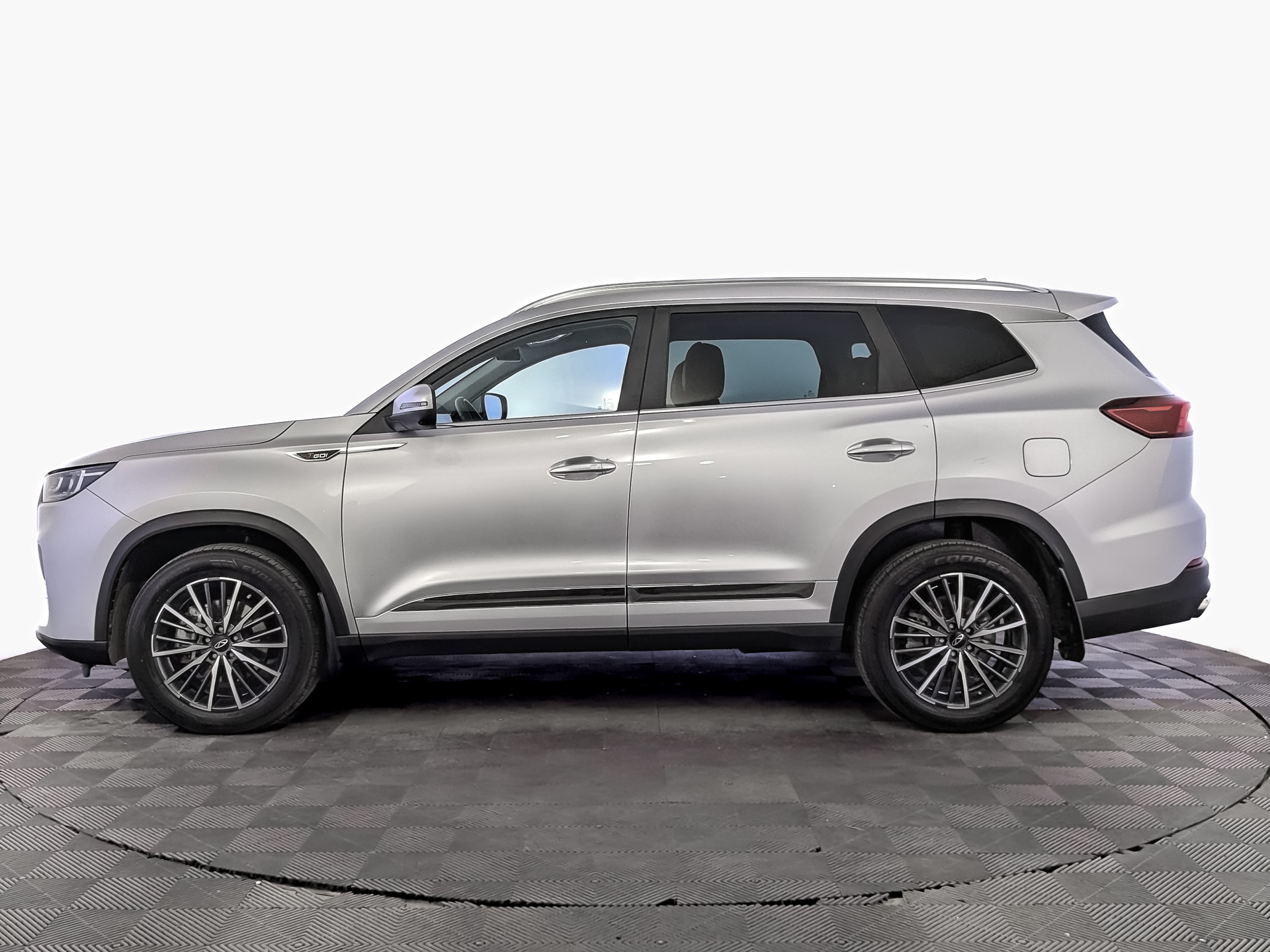 CHERY Tiggo 8 Pro 2.00 (197 л.с), автомат, 2024, пробег 45 117 км